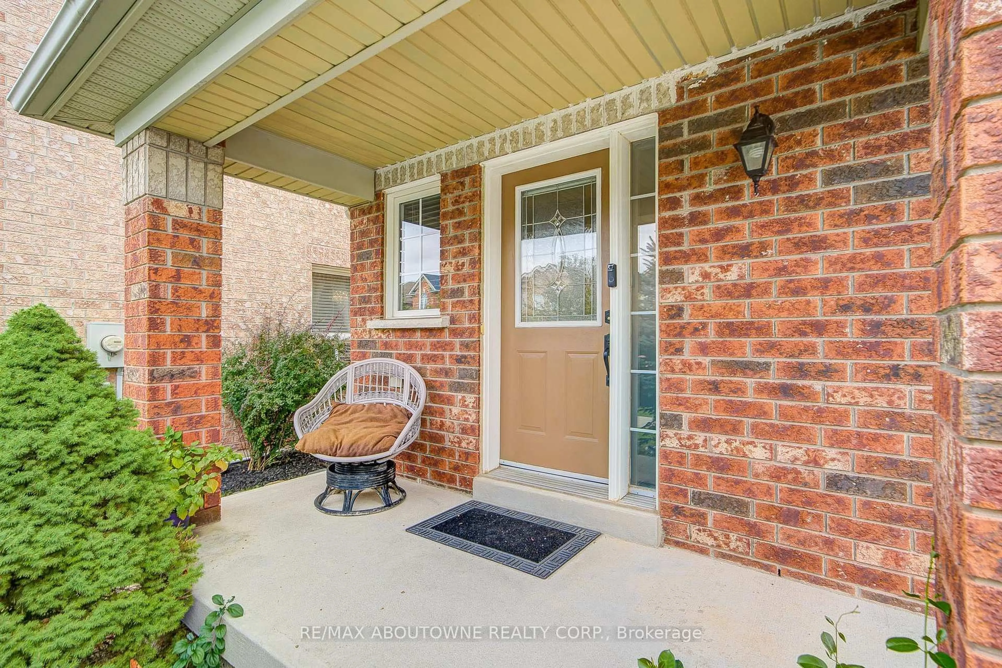 Unknown for 5868 Blue Spruce Ave, Burlington Ontario L7L 7N8
