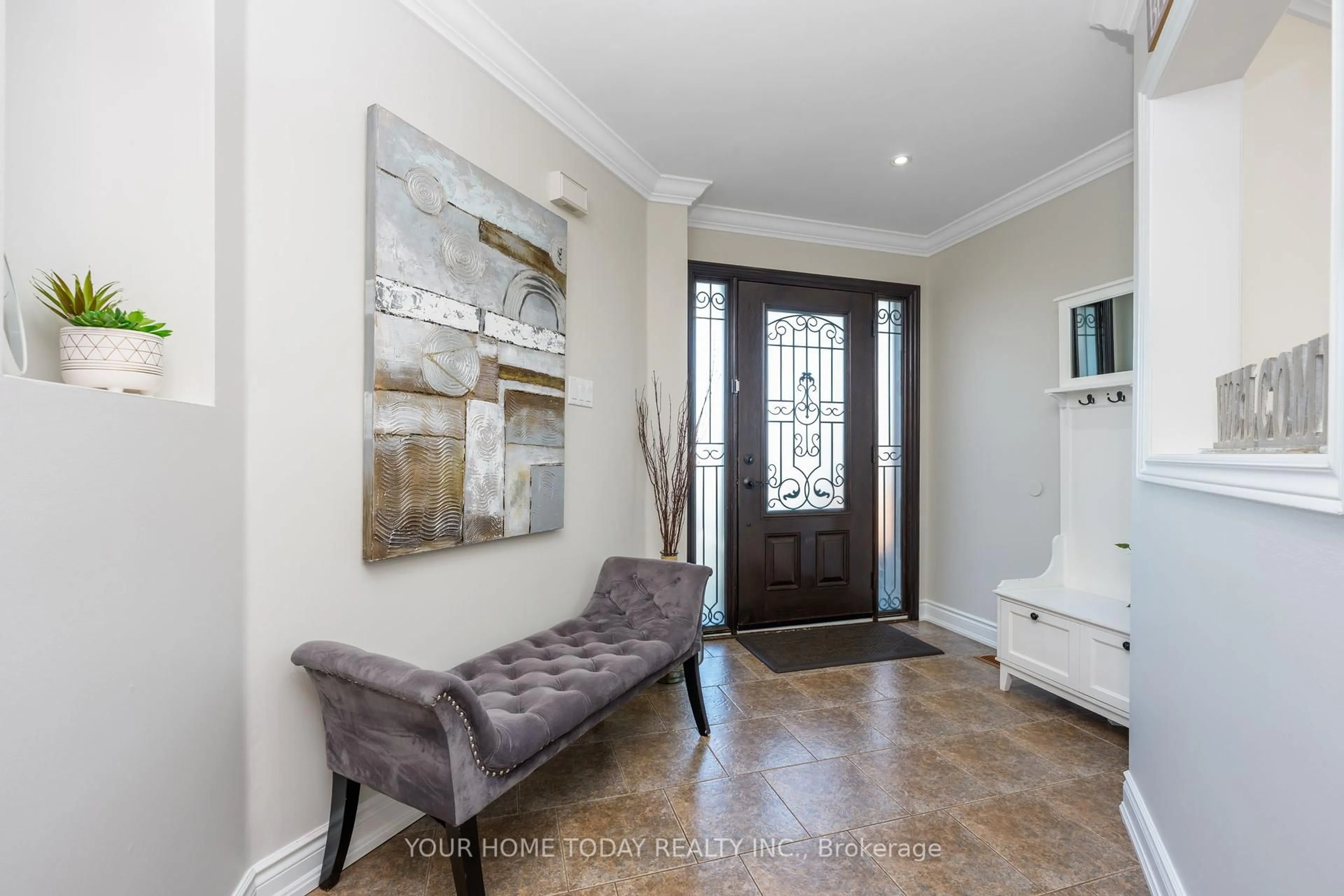 Indoor entryway for 49 Miller Dr, Halton Hills Ontario L7G 5P7