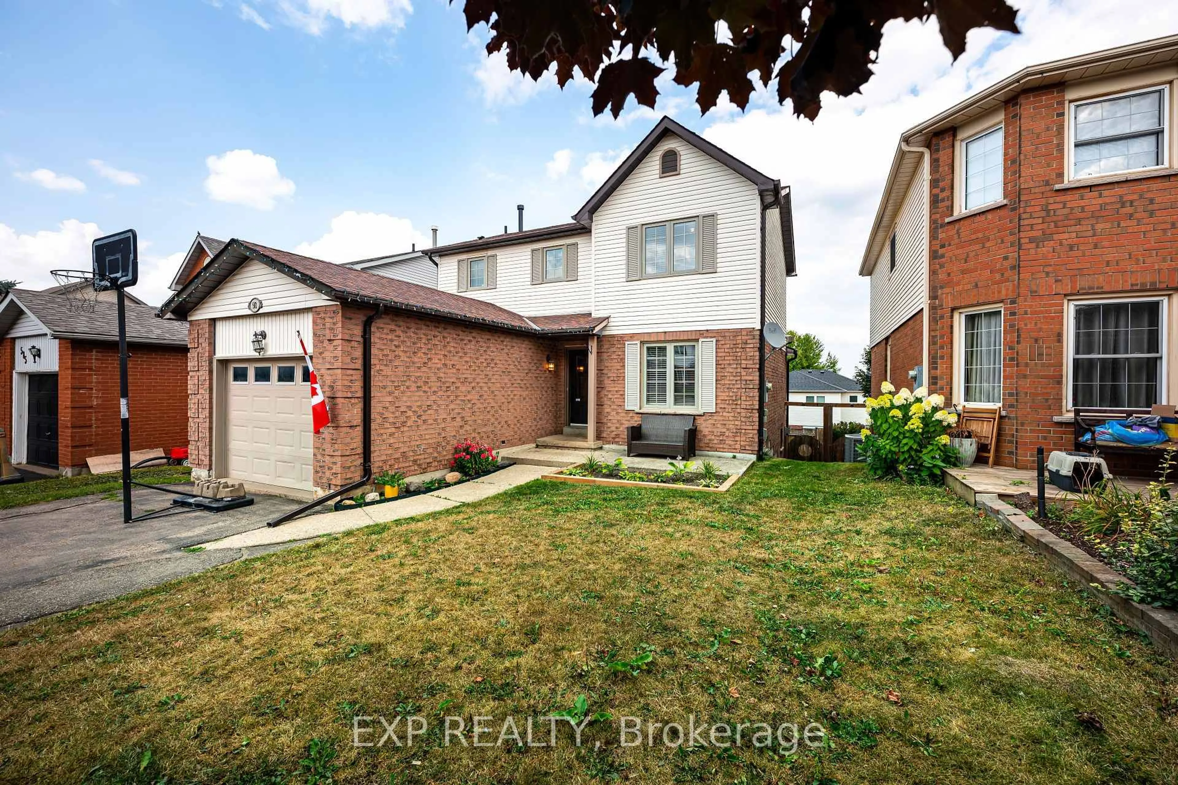 Home with brick exterior material, street for 581 College Ave, Orangeville Ontario L9W 4S5