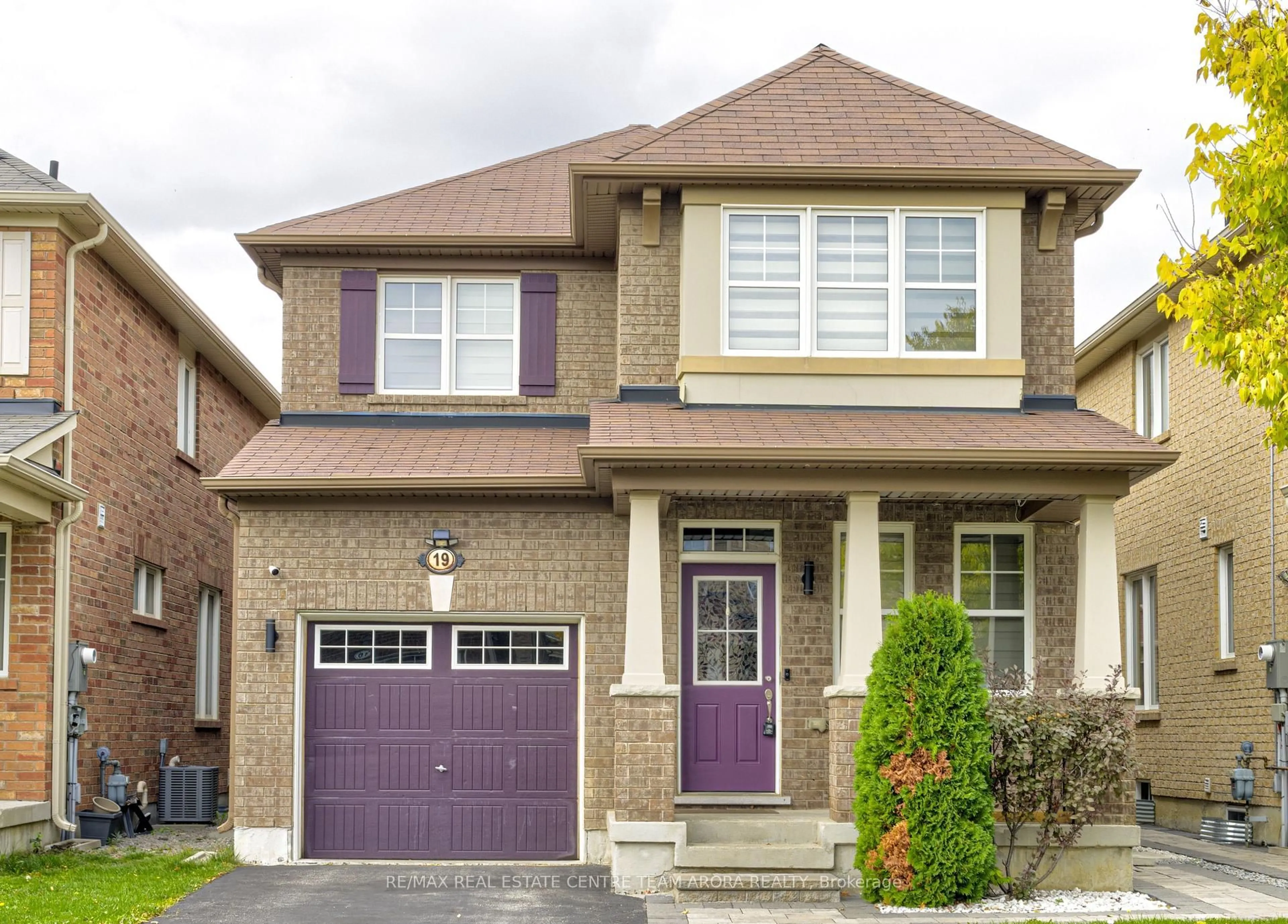 Home with brick exterior material, street for 19 Henry Verschuren Ave, Brampton Ontario L6Y 5W1