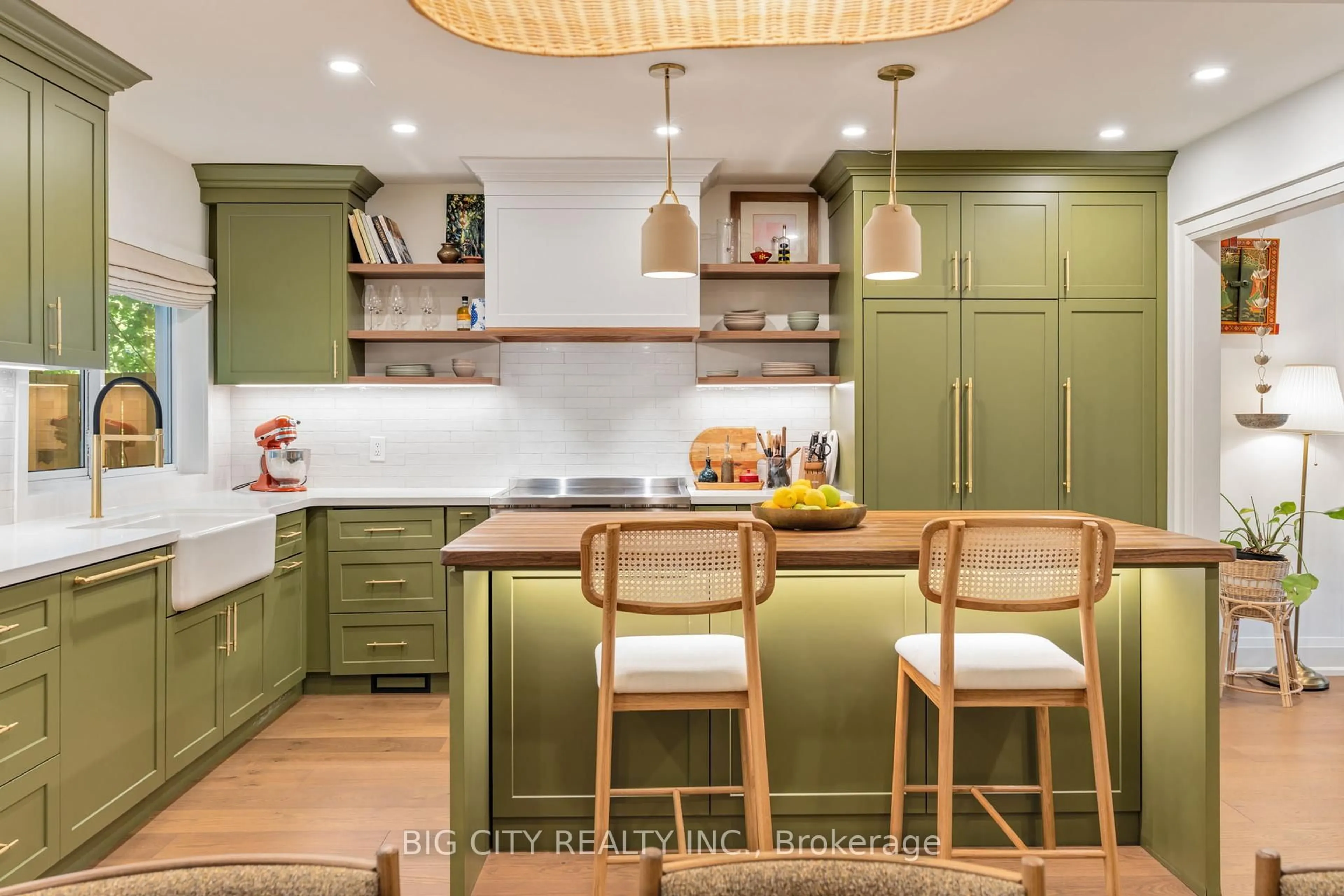 Contemporary kitchen, unknown for 28 Humberview Rd, Toronto Ontario M6S 1W6