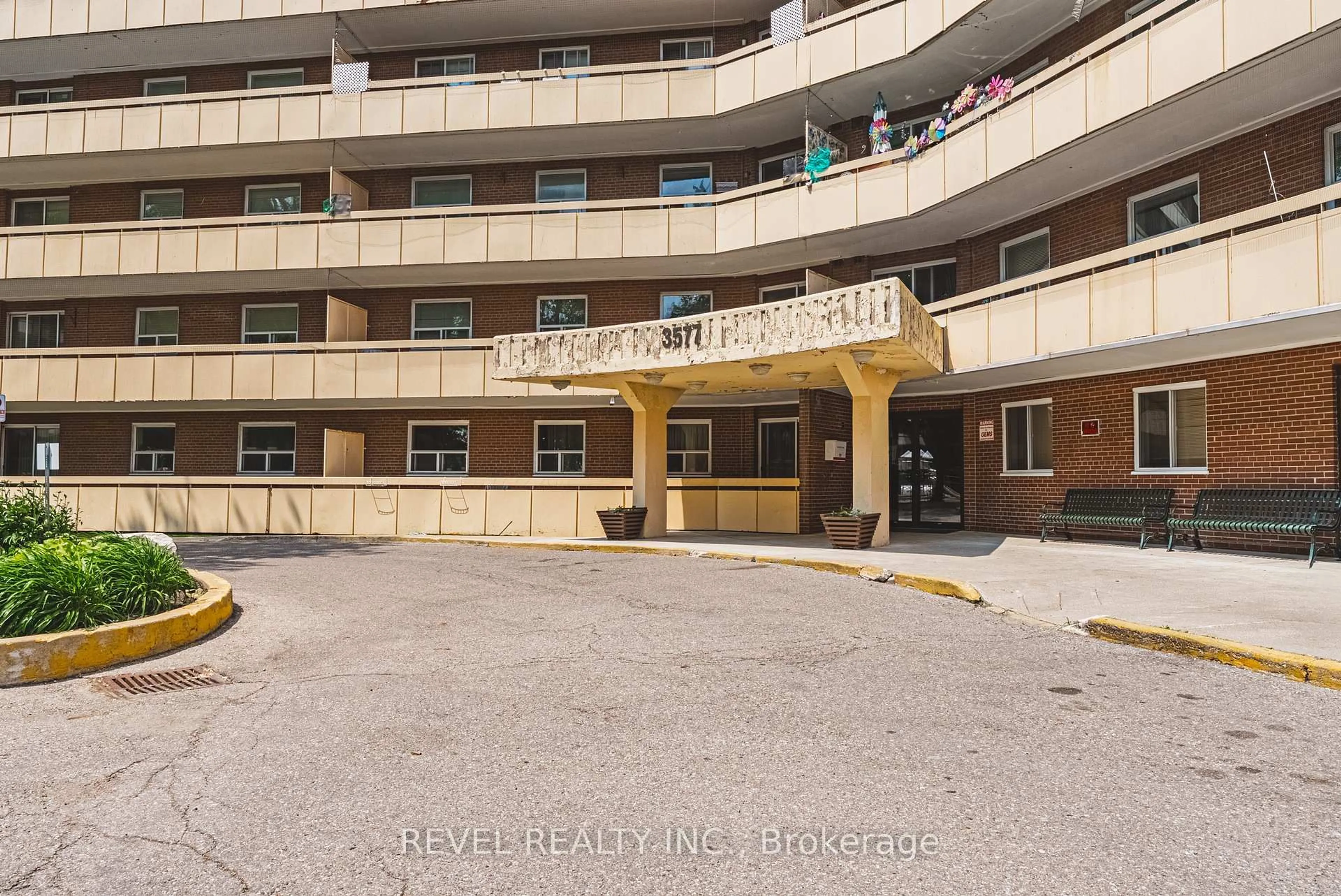 Unknown for 3577 Derry Rd #805, Mississauga Ontario L4T 1B3