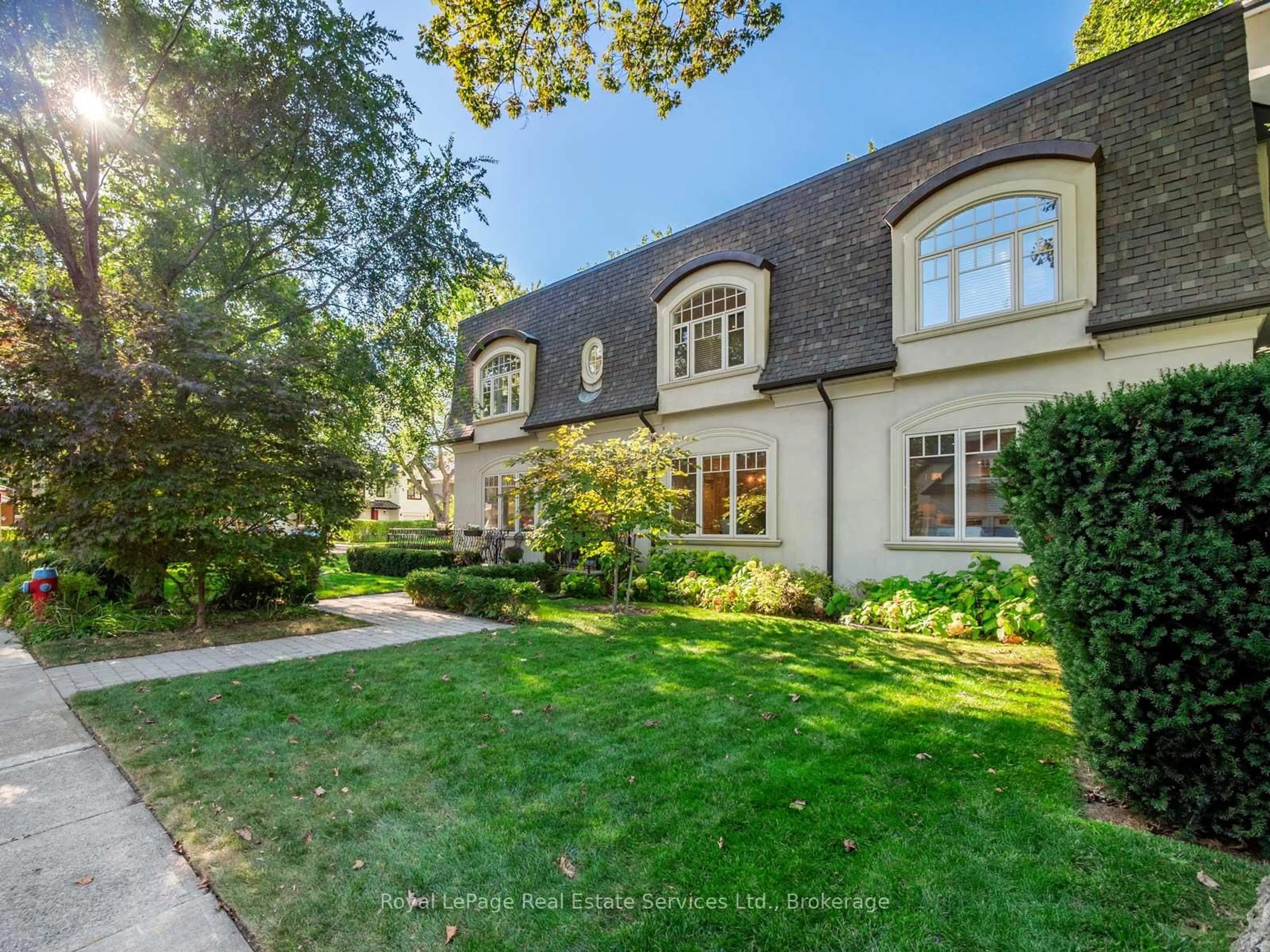 Unknown for 295 Maple Ave, Oakville Ontario L6J 3M5