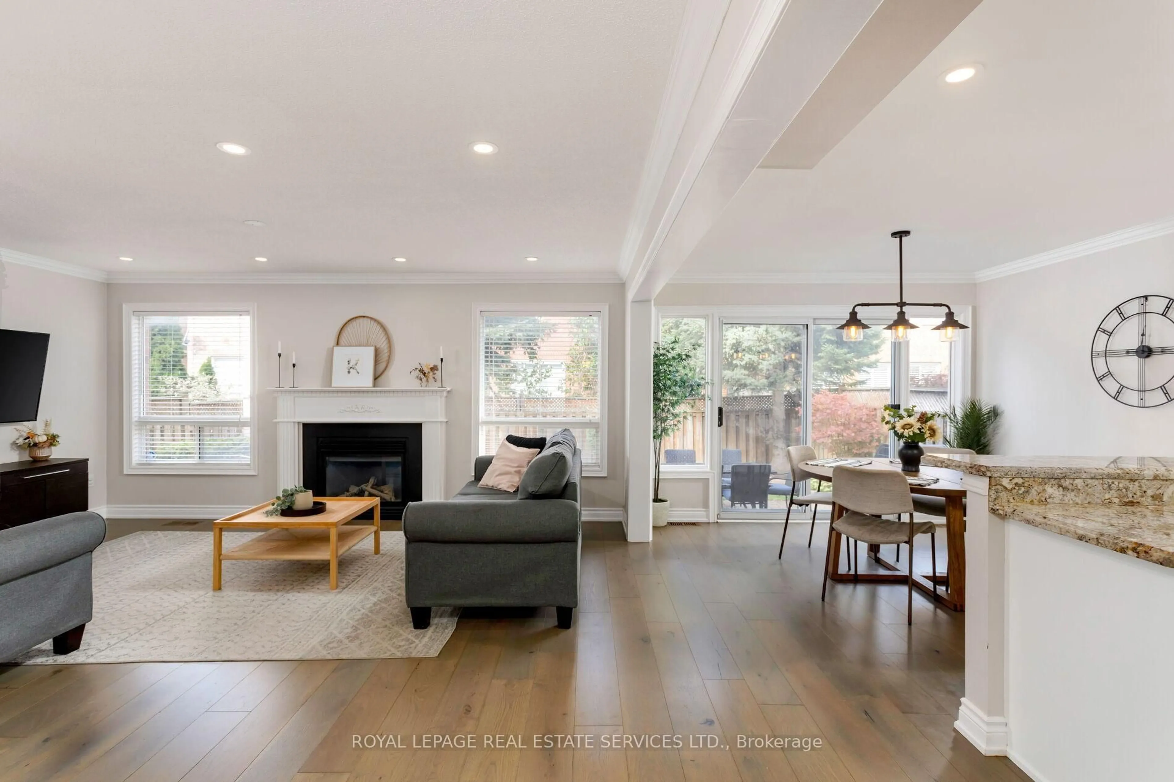 Unknown for 1393 Derby County Cres, Oakville Ontario L6M 4N8