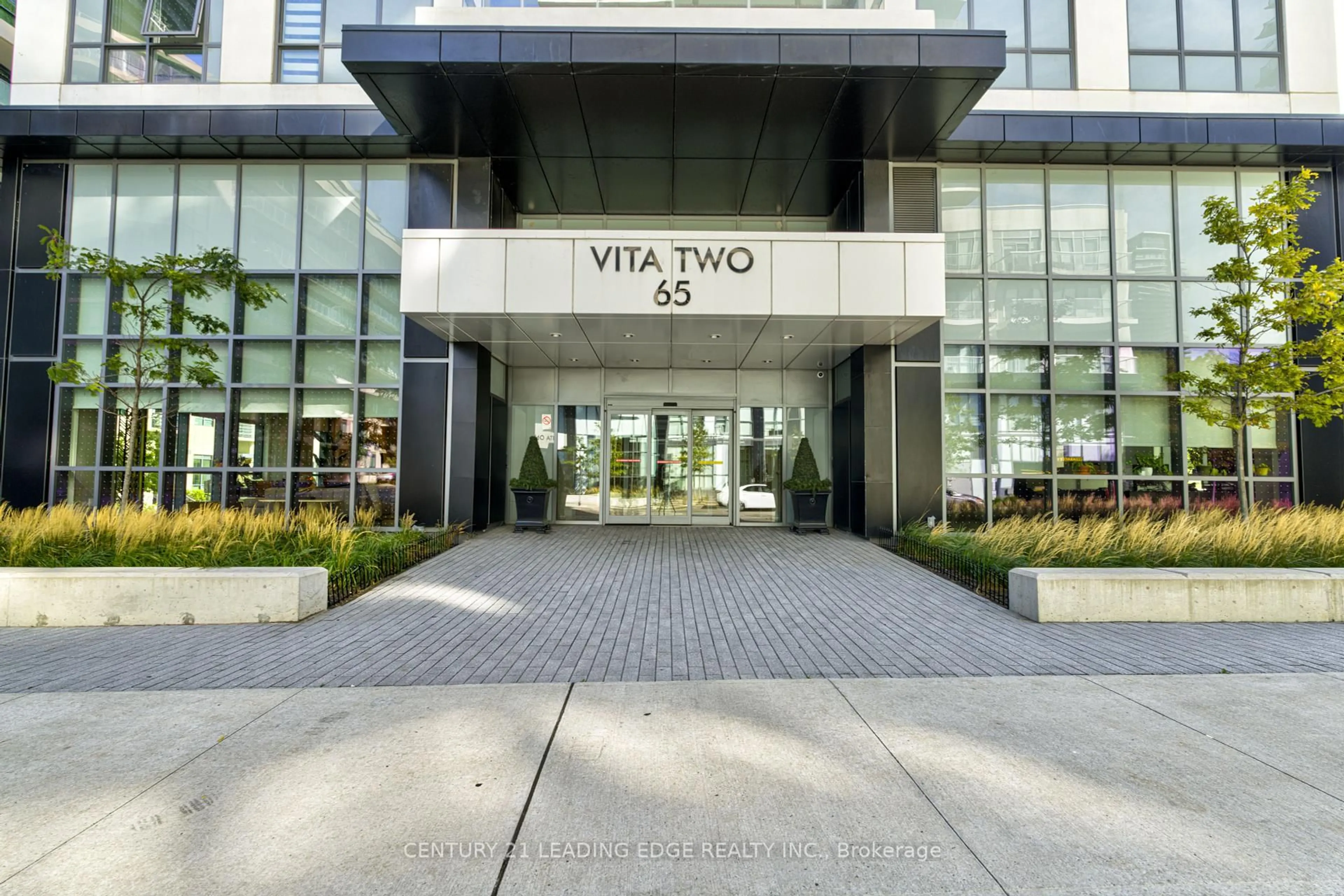 Patio, street for 65 Annie Craig Dr #504, Toronto Ontario M8V 0G3
