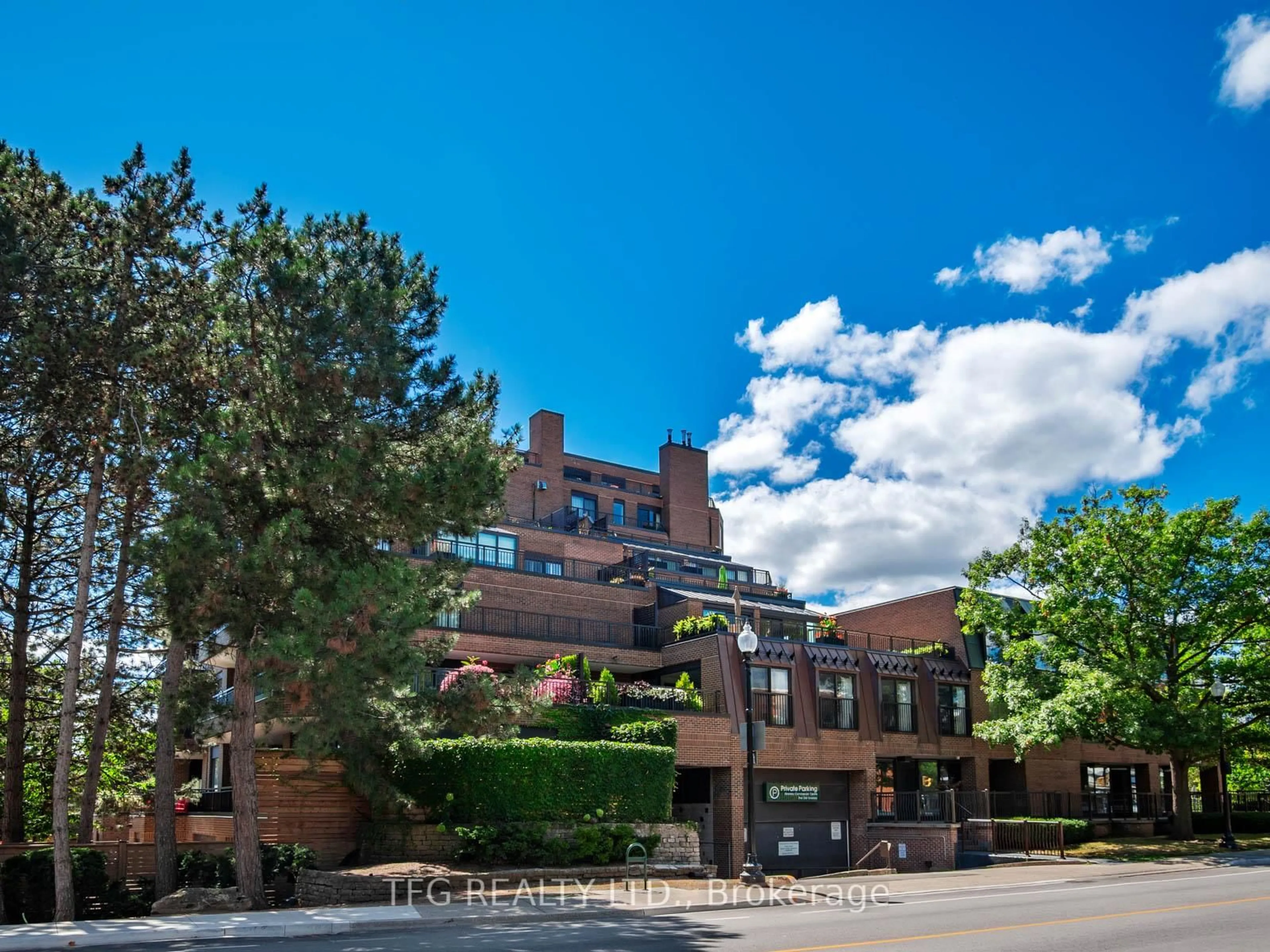 Unknown for 100 Lakeshore Rd #610, Oakville Ontario L6J 6M9