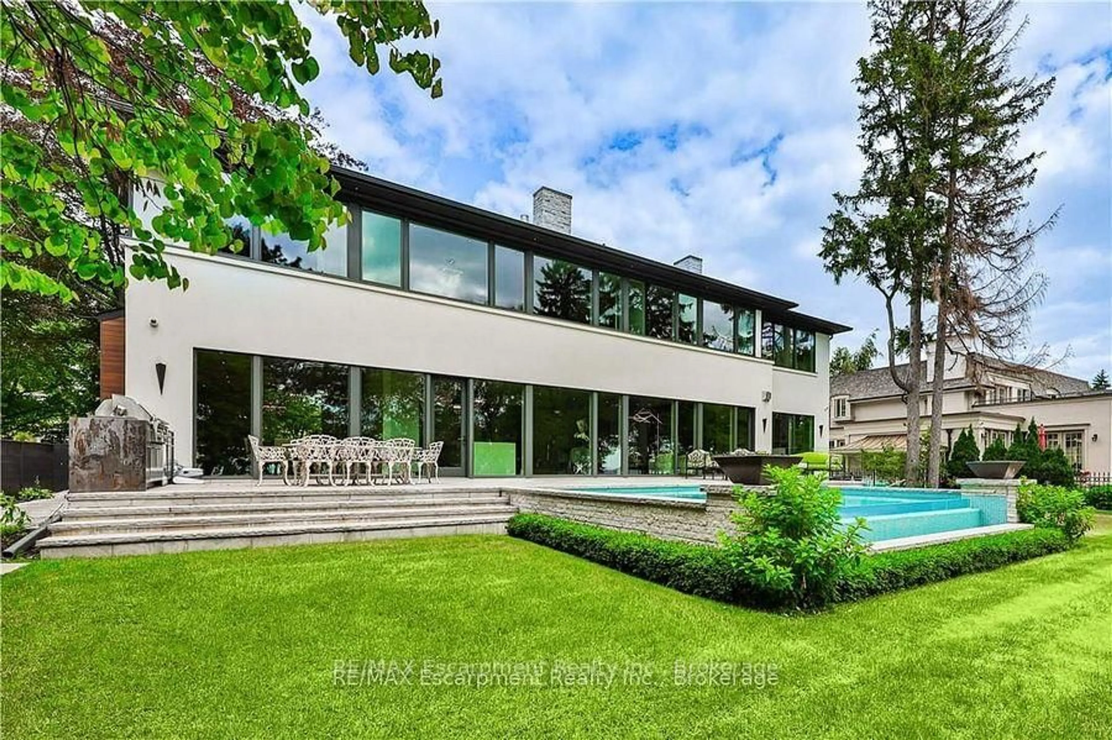 Unknown for 2250 Chancery Lane, Oakville Ontario L6J 6A3