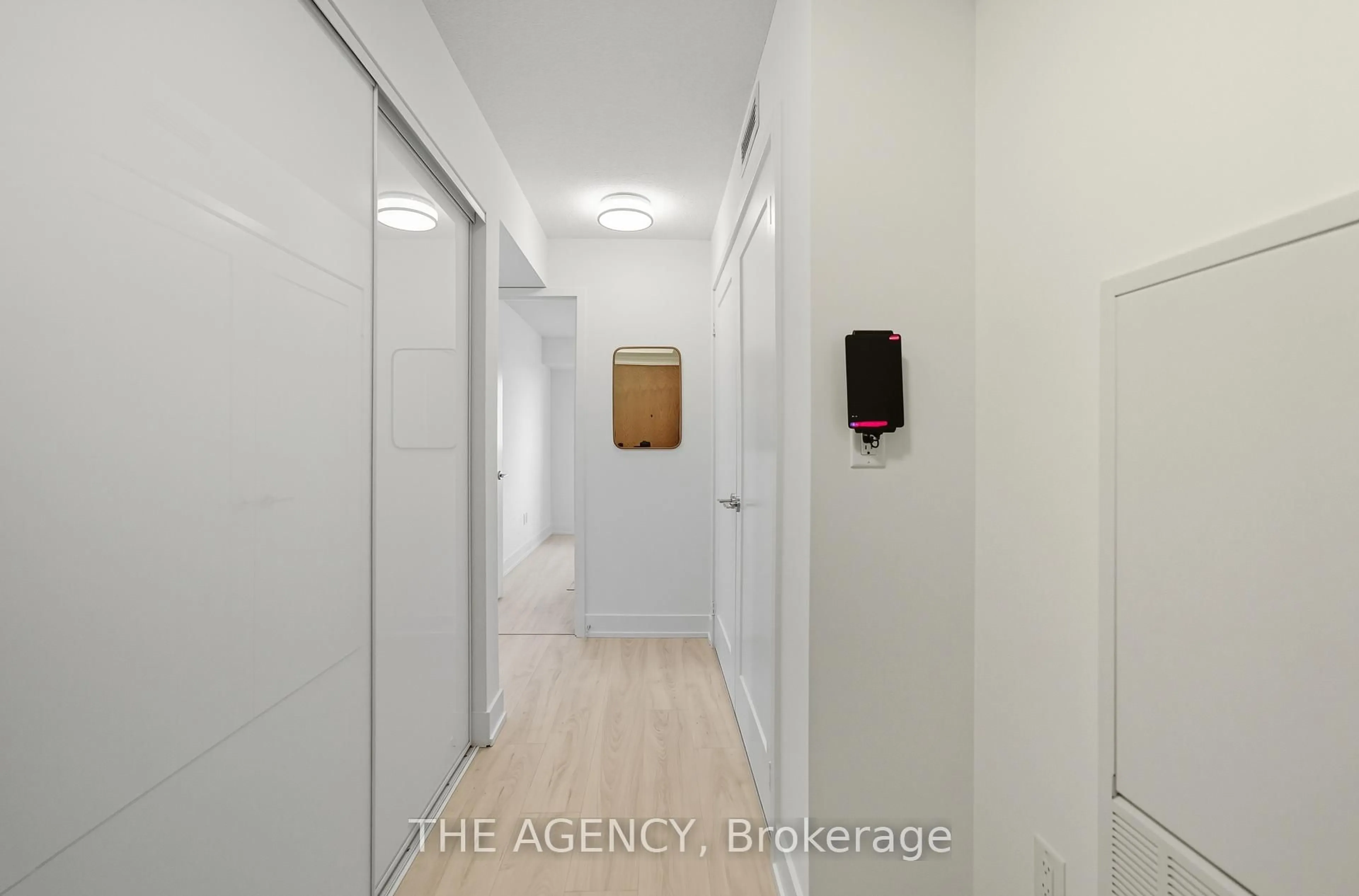 Indoor entryway for 10 Eva Rd #1708, Toronto Ontario M9C 0B3