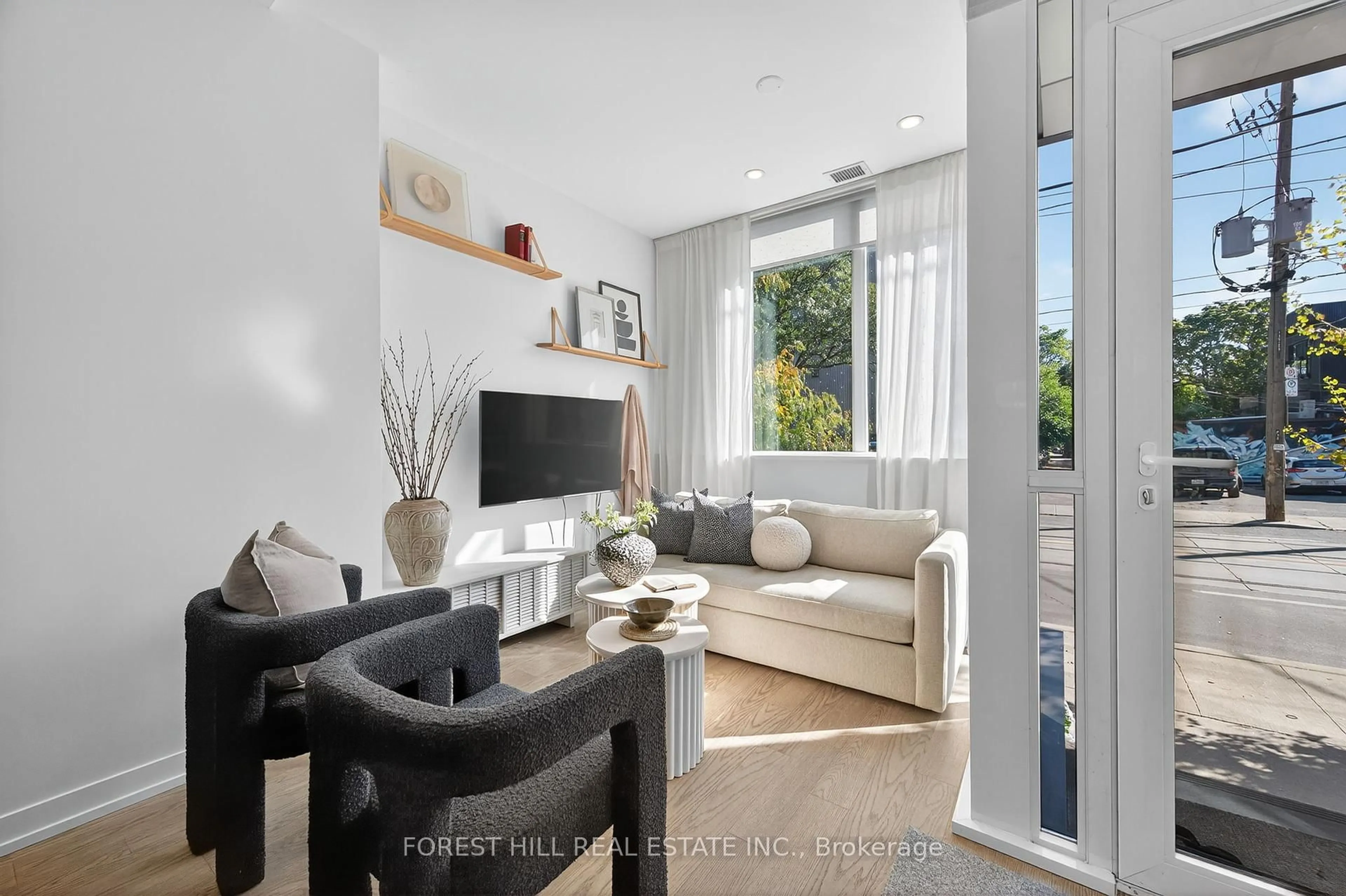 Living room with furniture, unknown for 38 Howard Park Ave #156, Toronto Ontario M6R 0A5