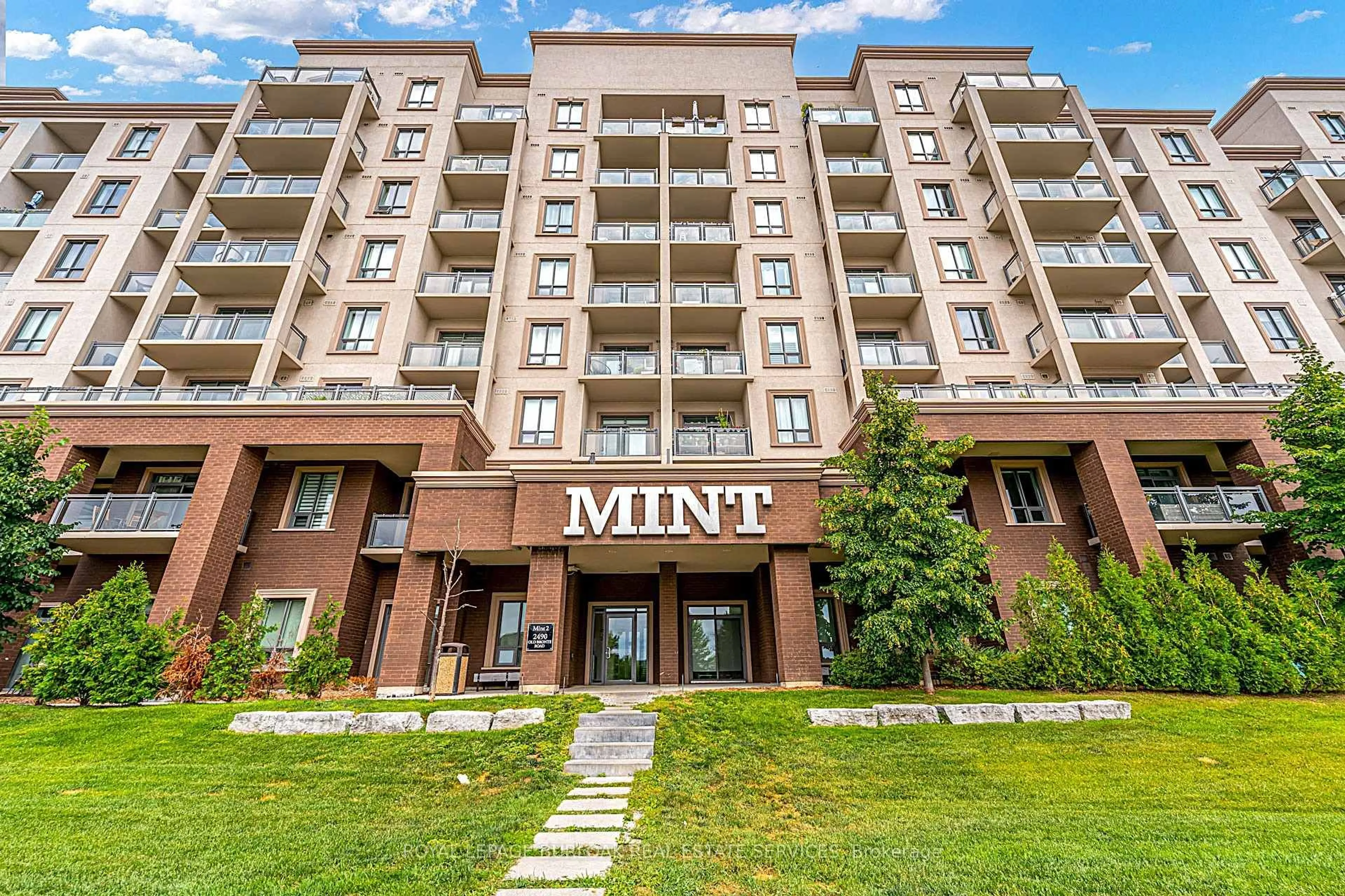 Unknown for 2490 Old Bronte Rd #821, Oakville Ontario L6M 0Y5