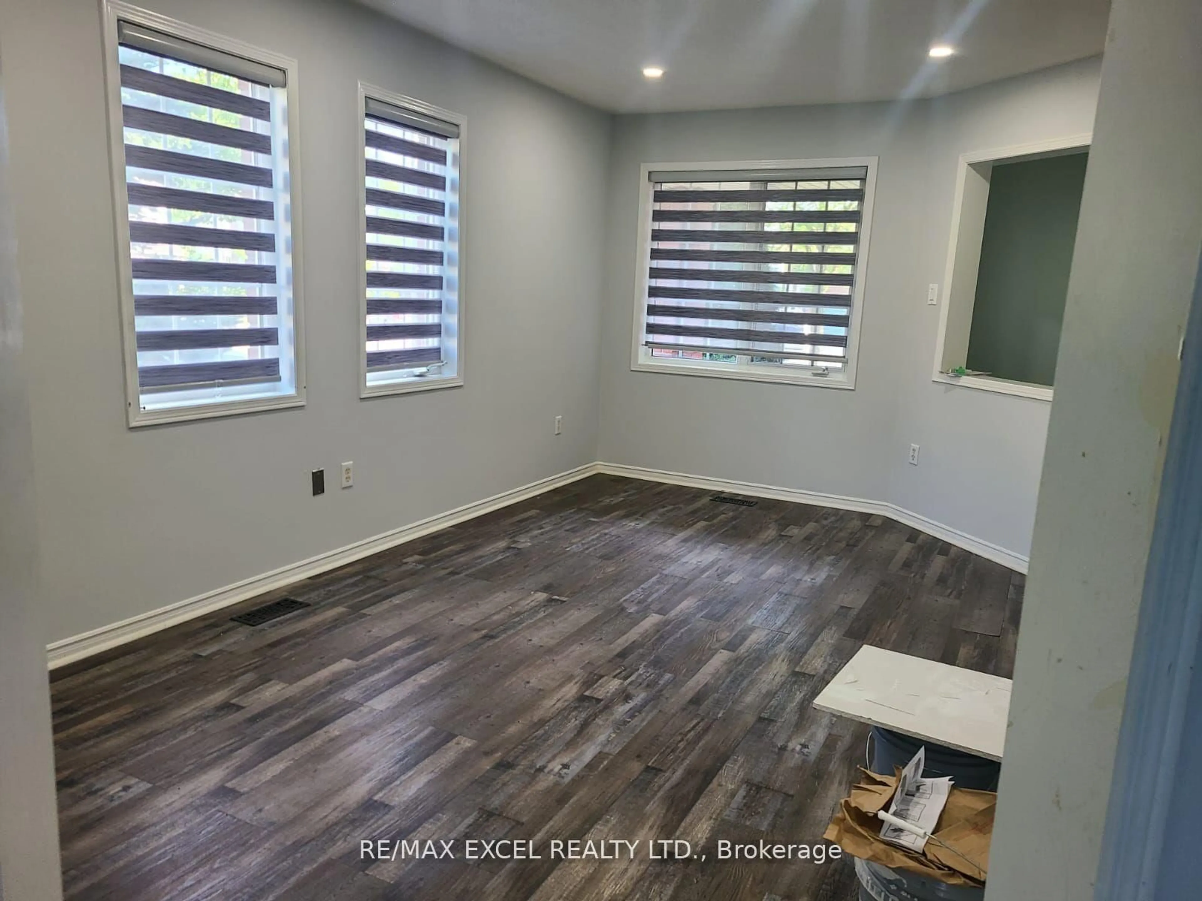 A pic of a room for 95 Bunchberry Way, Brampton Ontario L6R 2E8