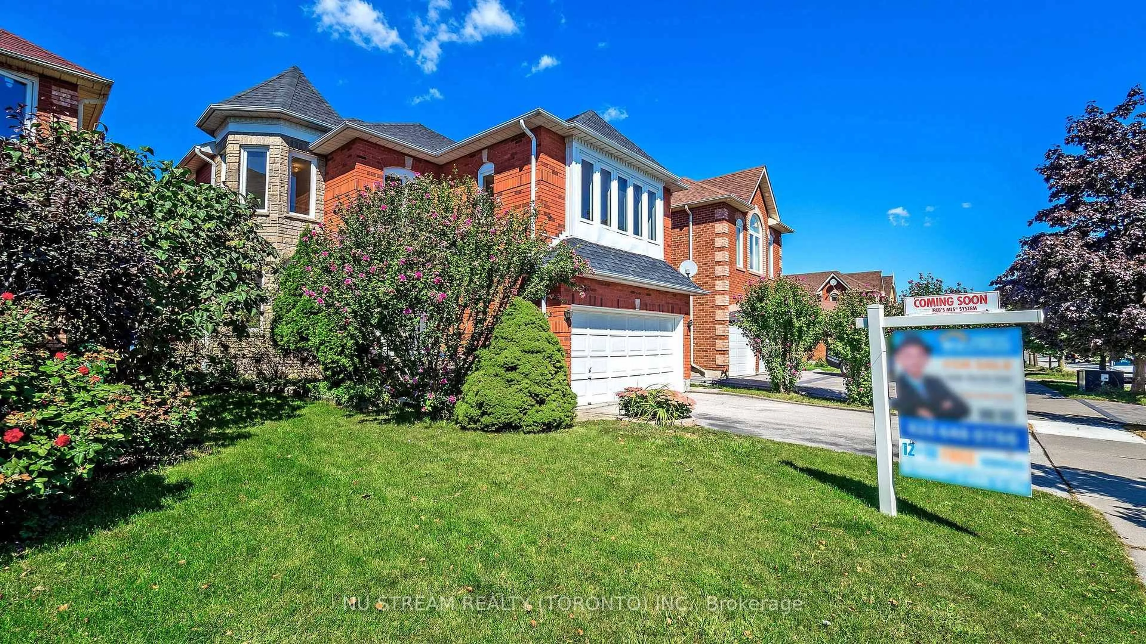 Home with brick exterior material, street for 1337 Daniel Creek Rd, Mississauga Ontario L5V 1V3
