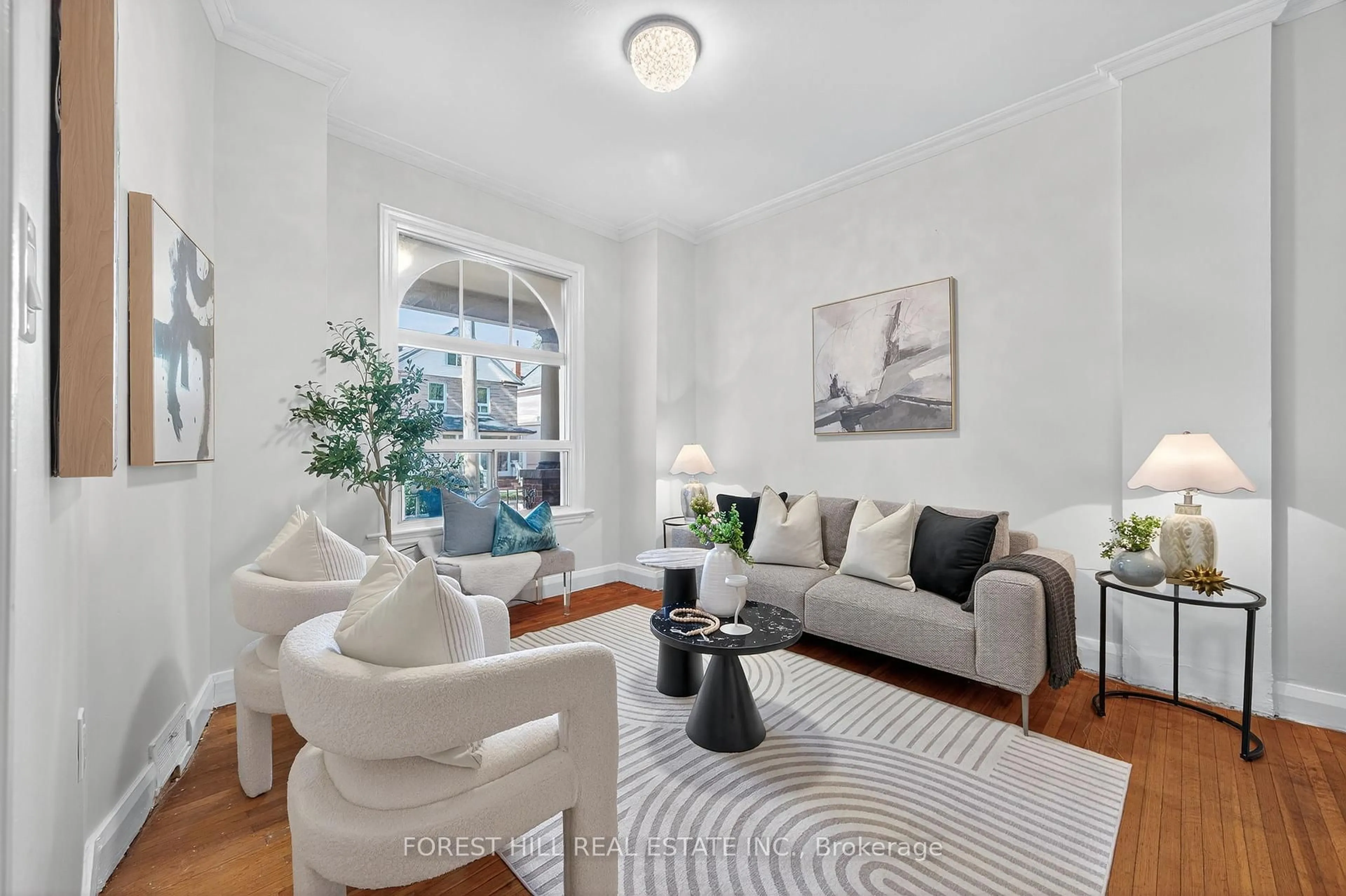 Living room with furniture, unknown for 487 Clendenan Ave, Toronto Ontario M6P 2X7