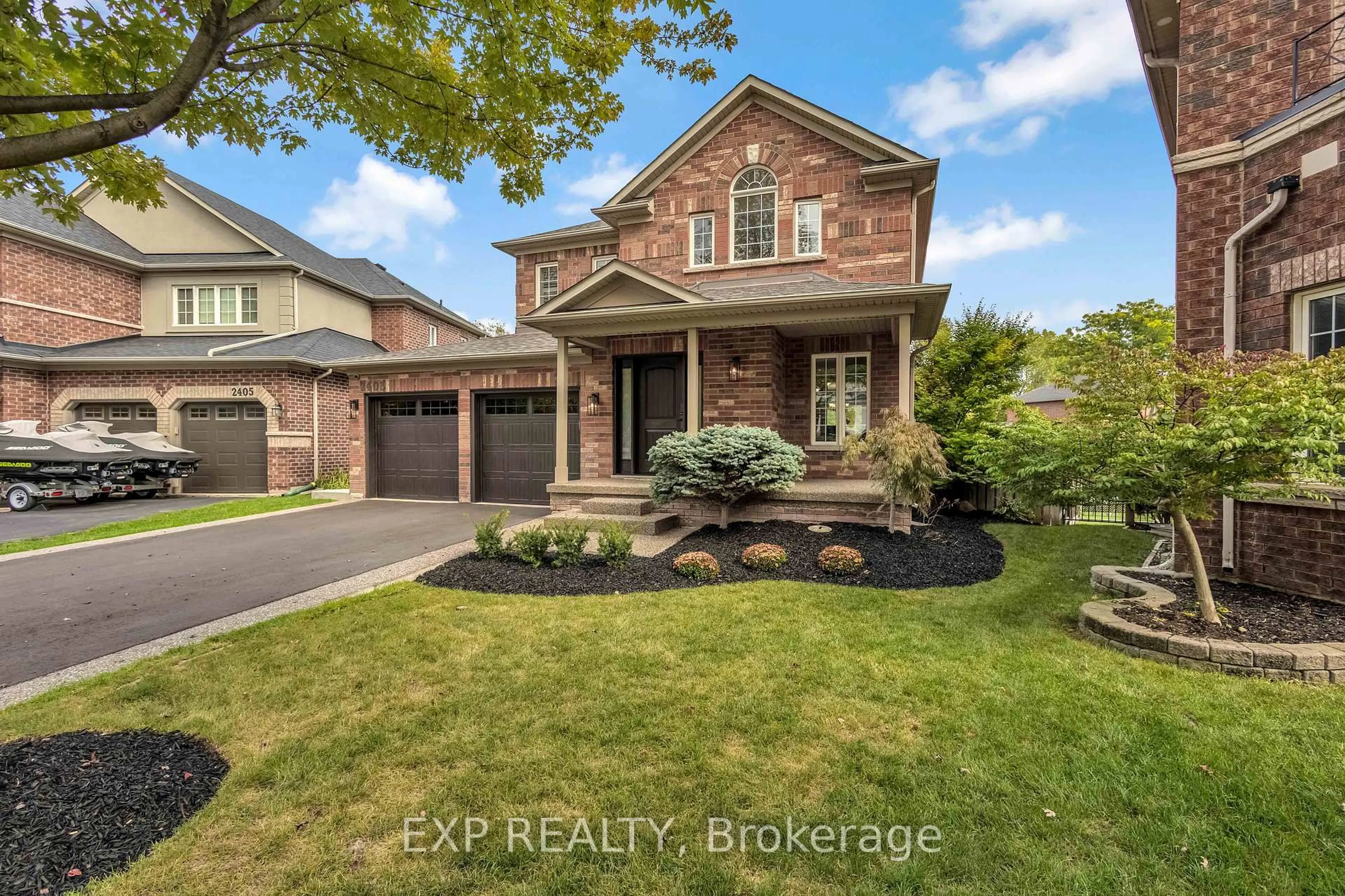 Home with brick exterior material, street for 2403 Whitehorn Dr, Burlington Ontario L7L 7N4