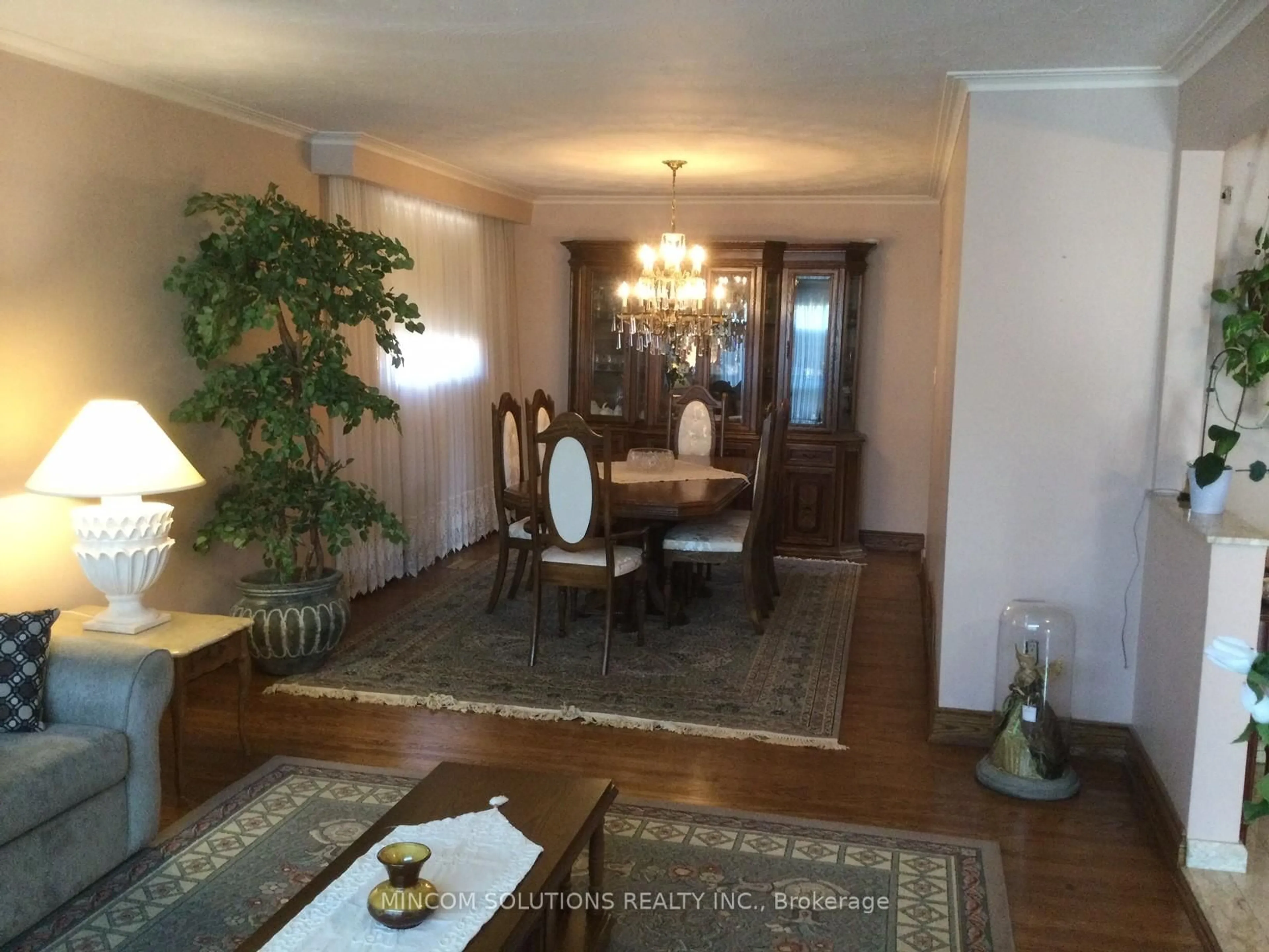 Dining room, unknown for 167 Kingsview Blvd, Toronto Ontario M9R 1V7