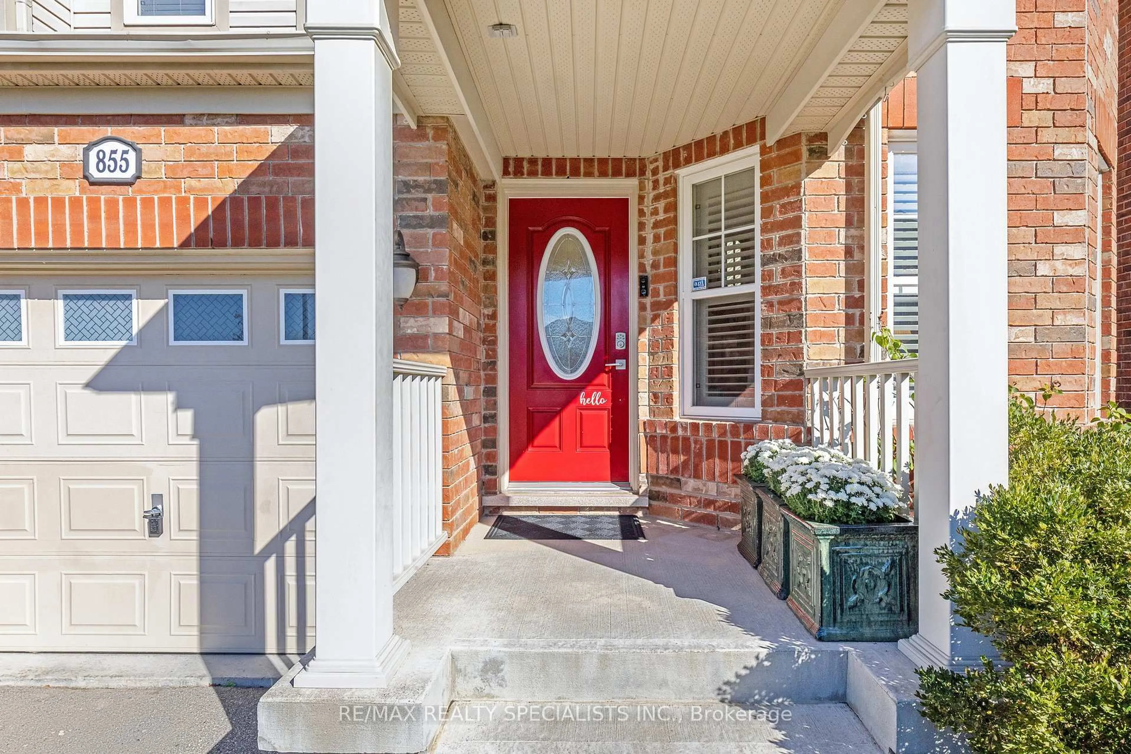 Indoor entryway for 855 FOWLES Crt, Milton Ontario L9T 0Z6