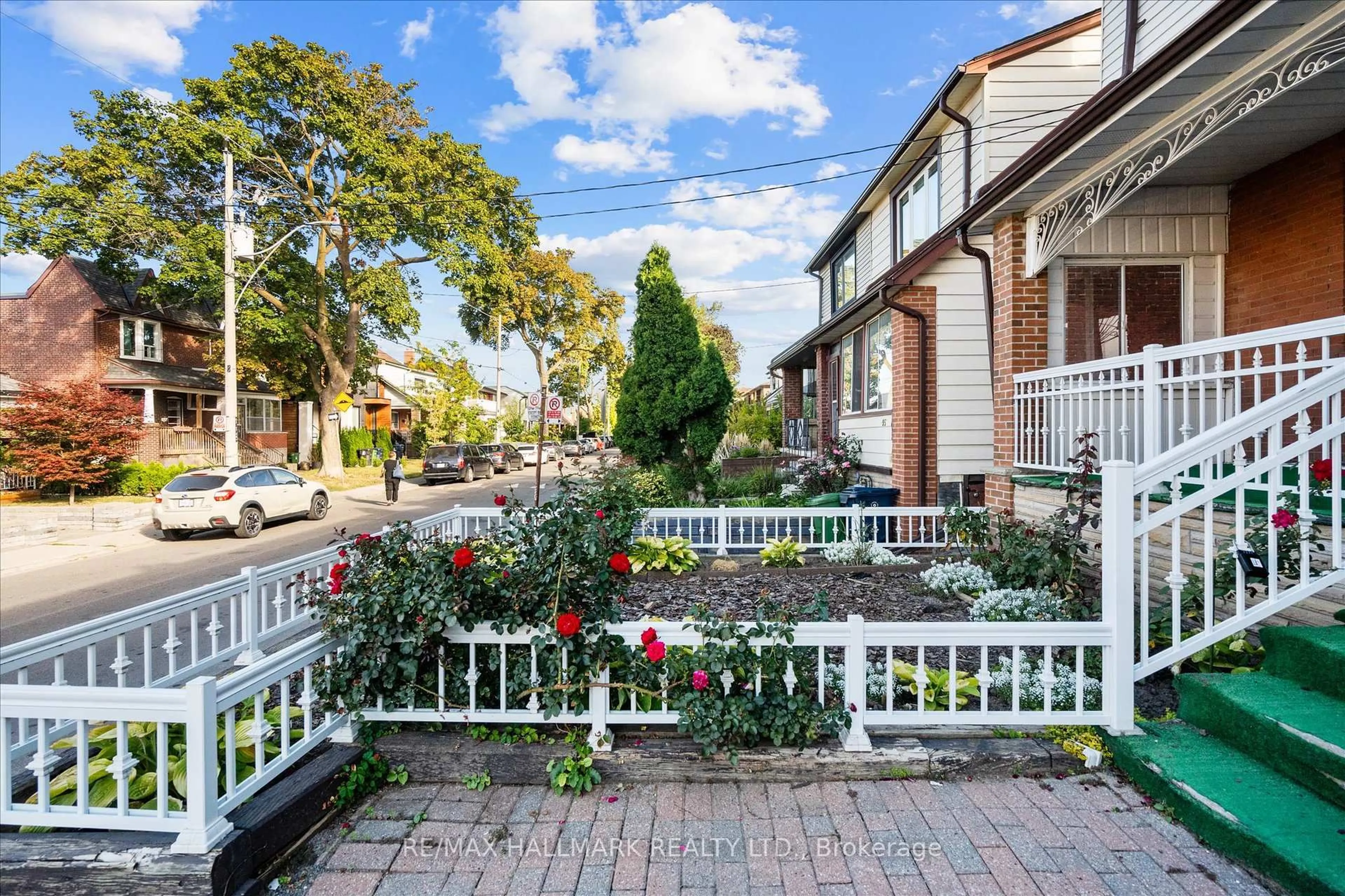 Patio, street for 93 Nairn Ave, Toronto Ontario M6E 4G9