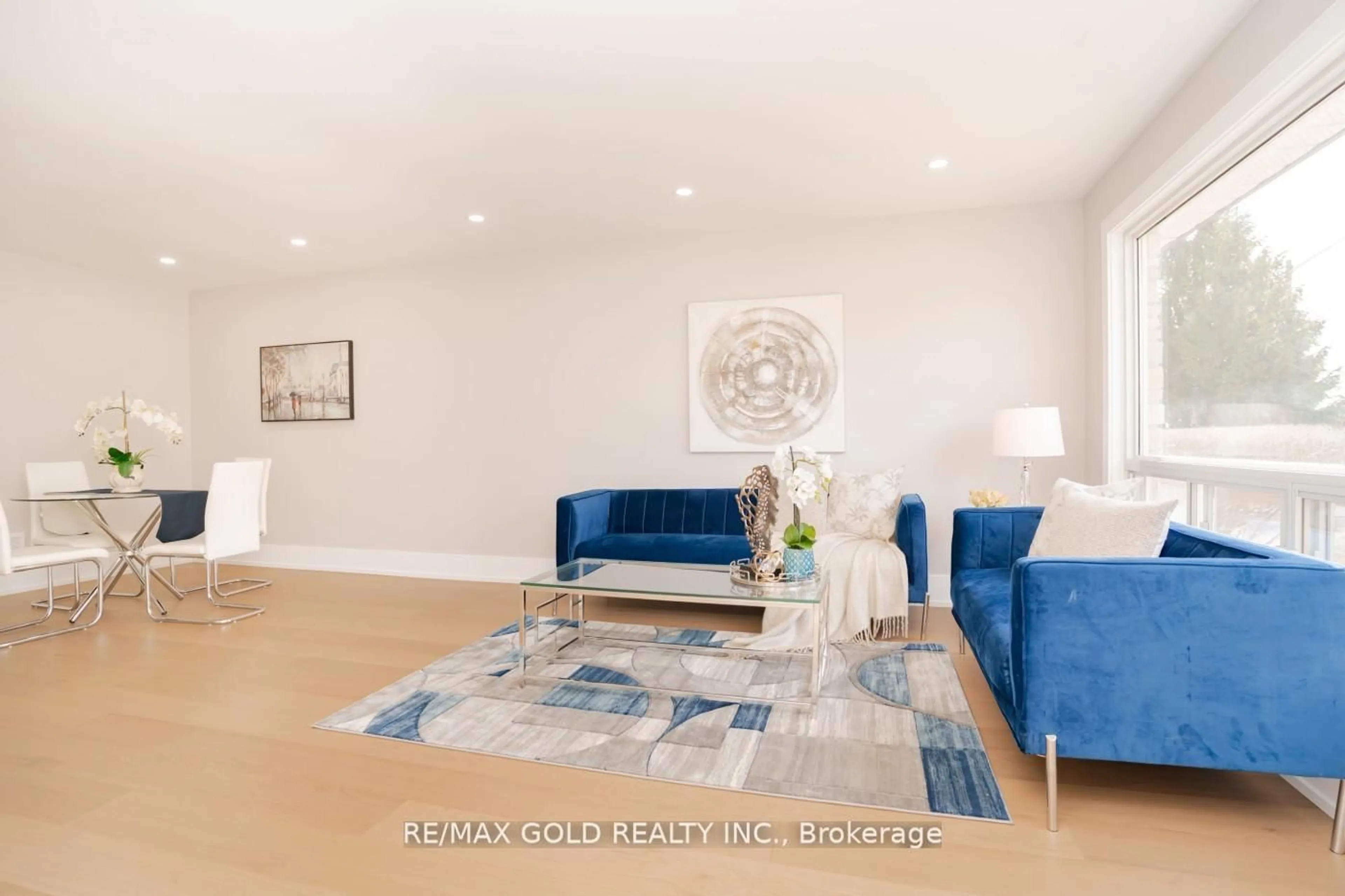 Living room with furniture, unknown for 41 Danesbury Cres, Brampton Ontario L6T 1T2