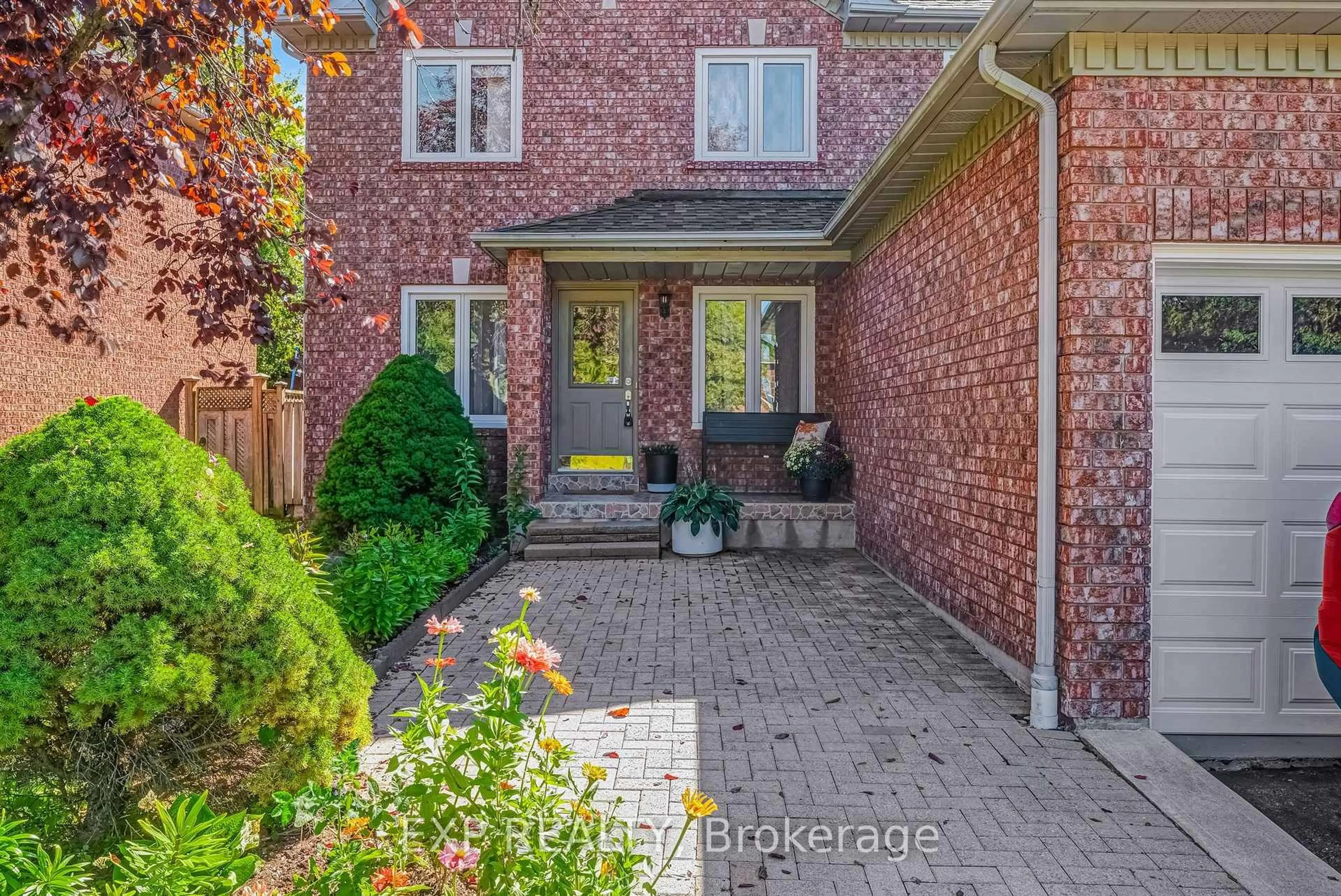 Home with brick exterior material, street for 148 Taylorwood Ave, Caledon Ontario L7E 1H8