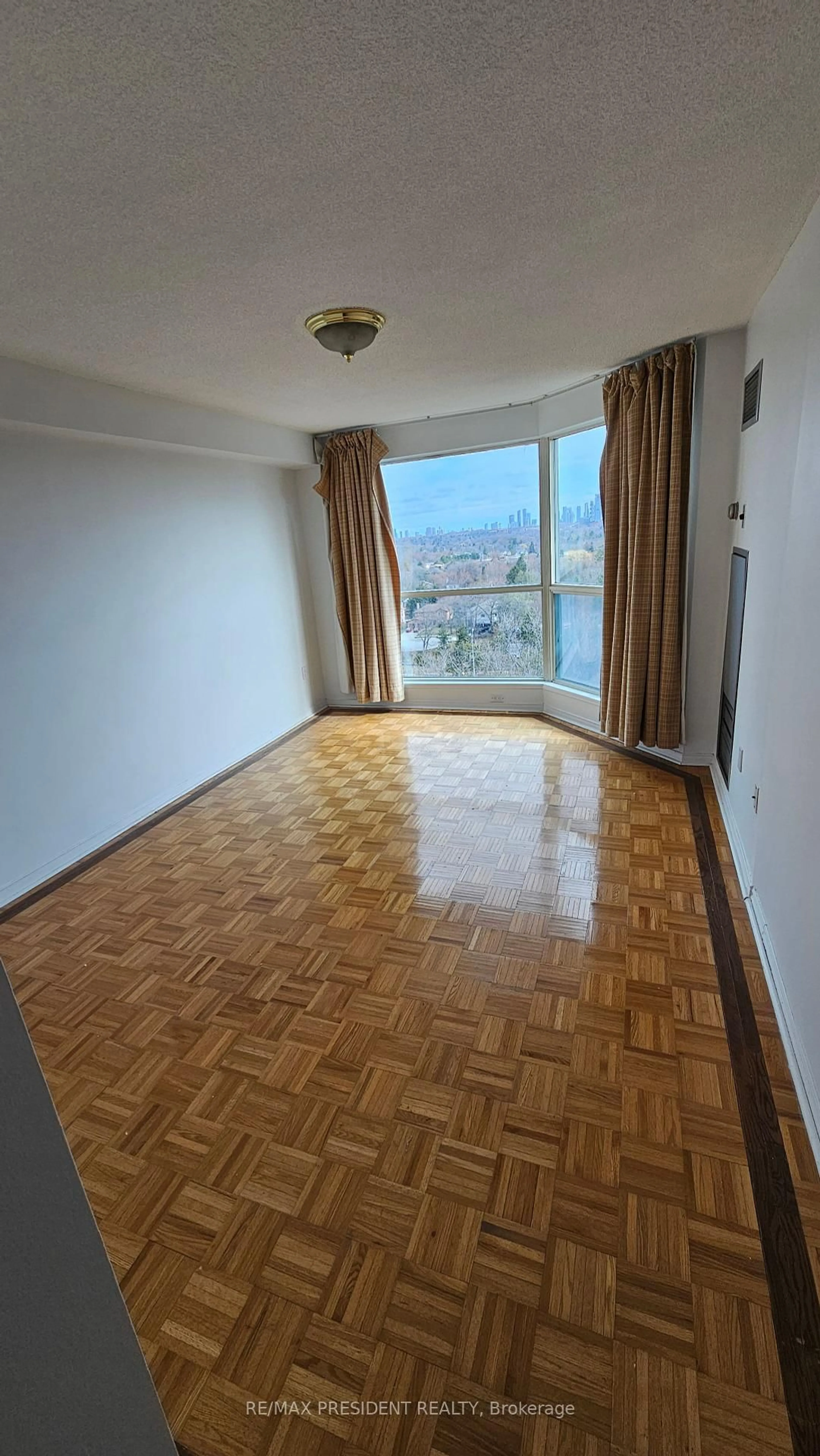 A pic of a room for 2155 Burnhamthorpe Rd #1103, Mississauga Ontario L5L 5P4