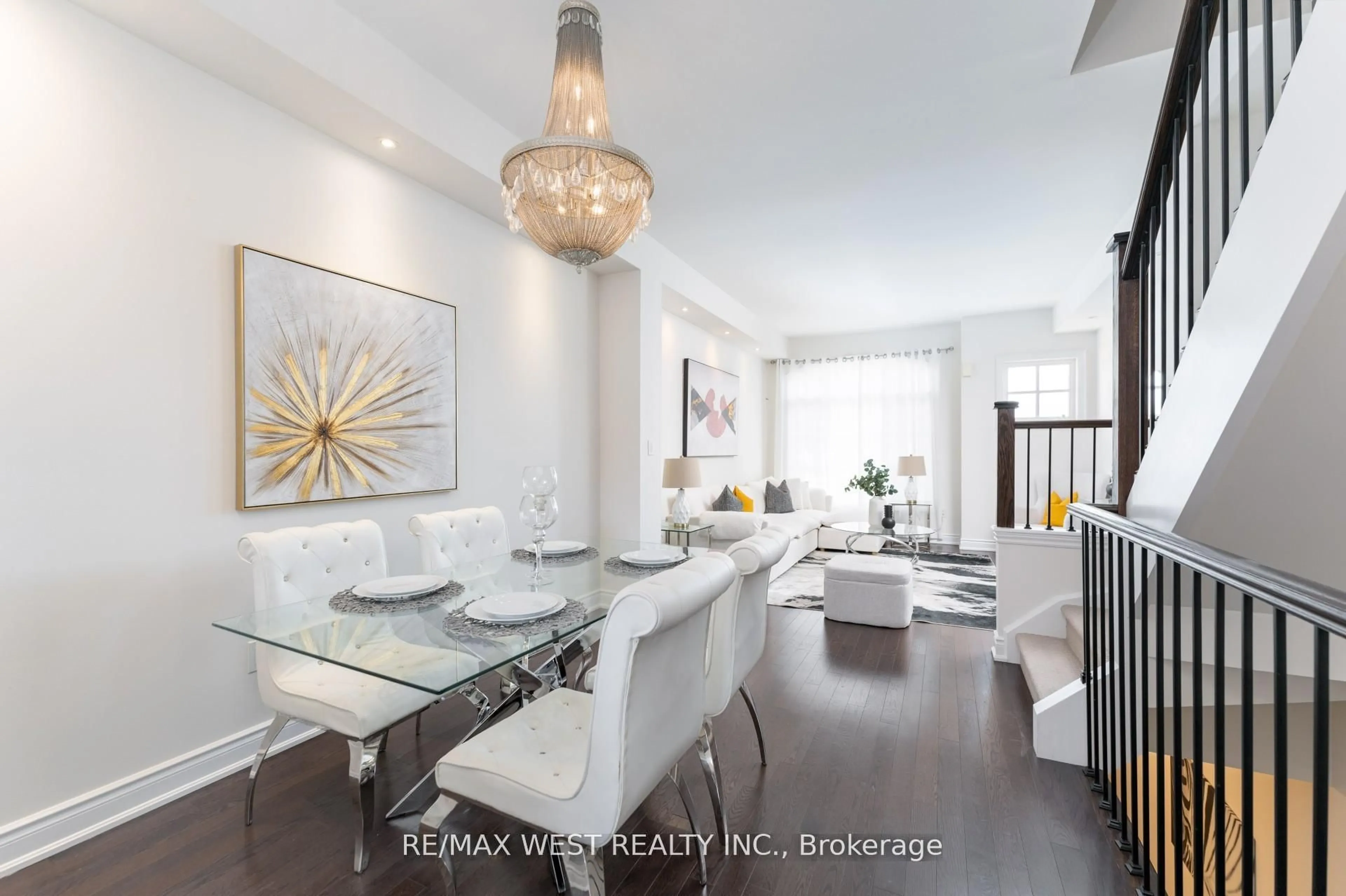 Dining room, unknown for 2172 Trafalgar Rd #19, Oakville Ontario L6H 7H2