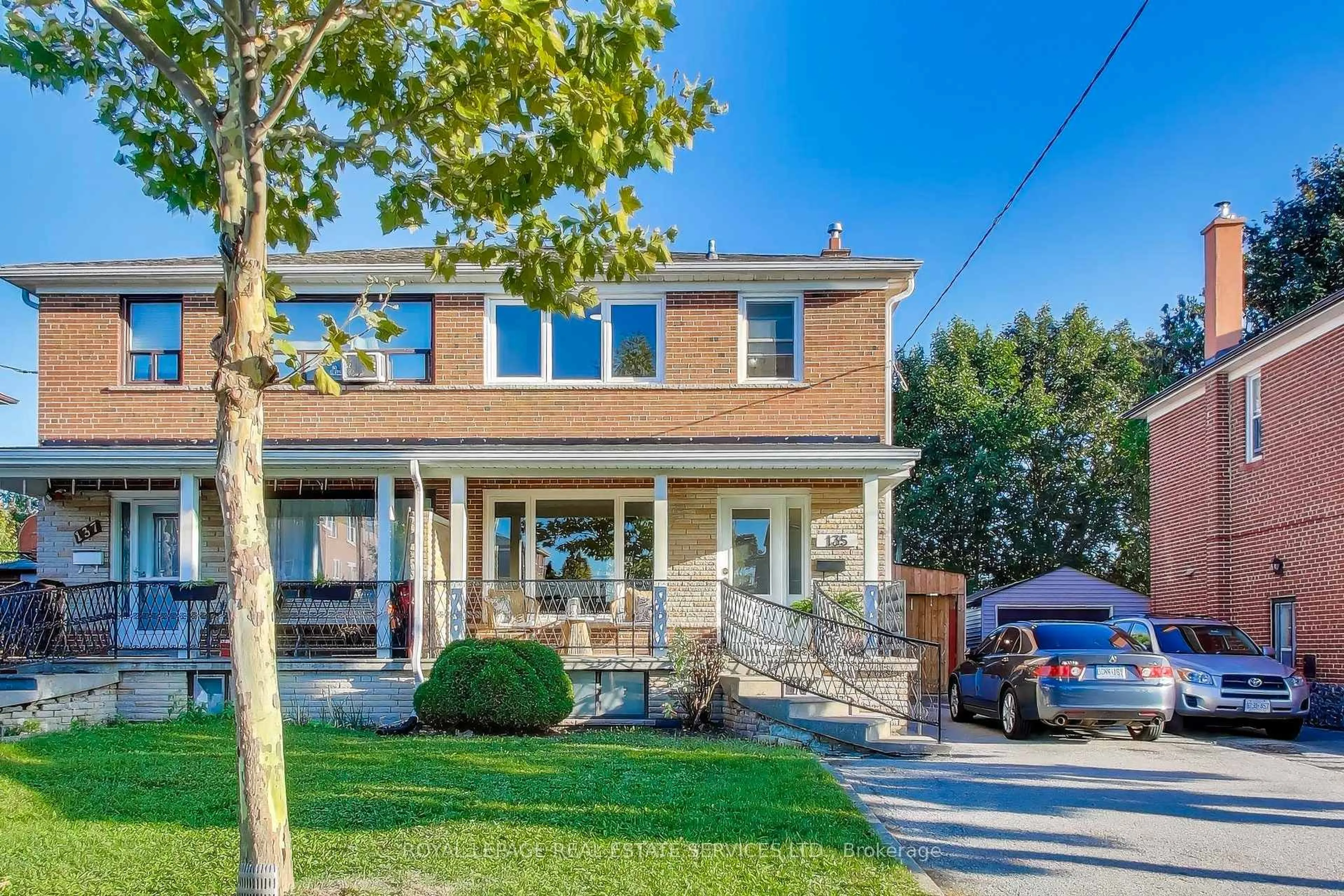 Home with brick exterior material, street for 135 Giltspur Dr, Toronto Ontario M3L 1M4