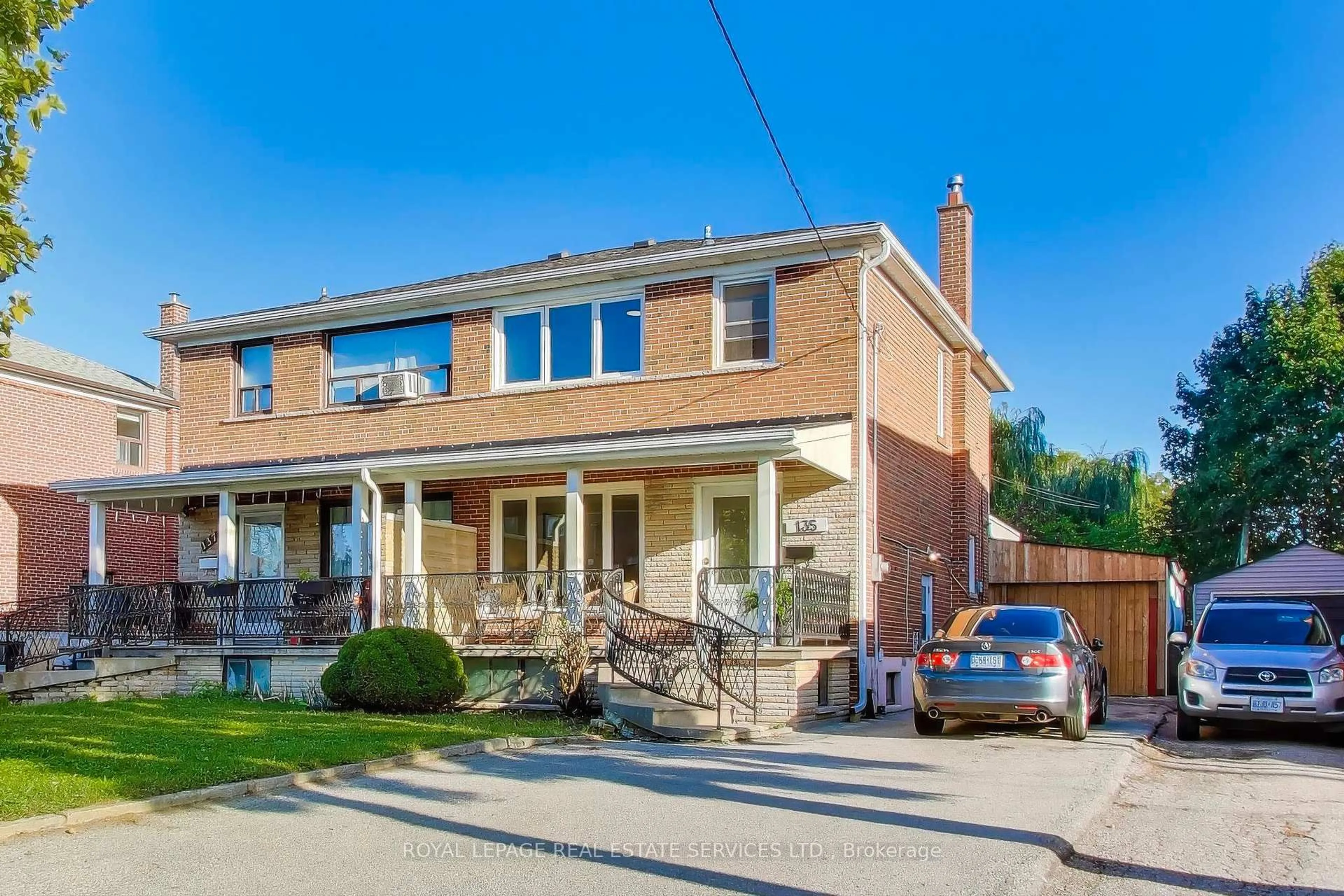 Home with brick exterior material, street for 135 Giltspur Dr, Toronto Ontario M3L 1M4