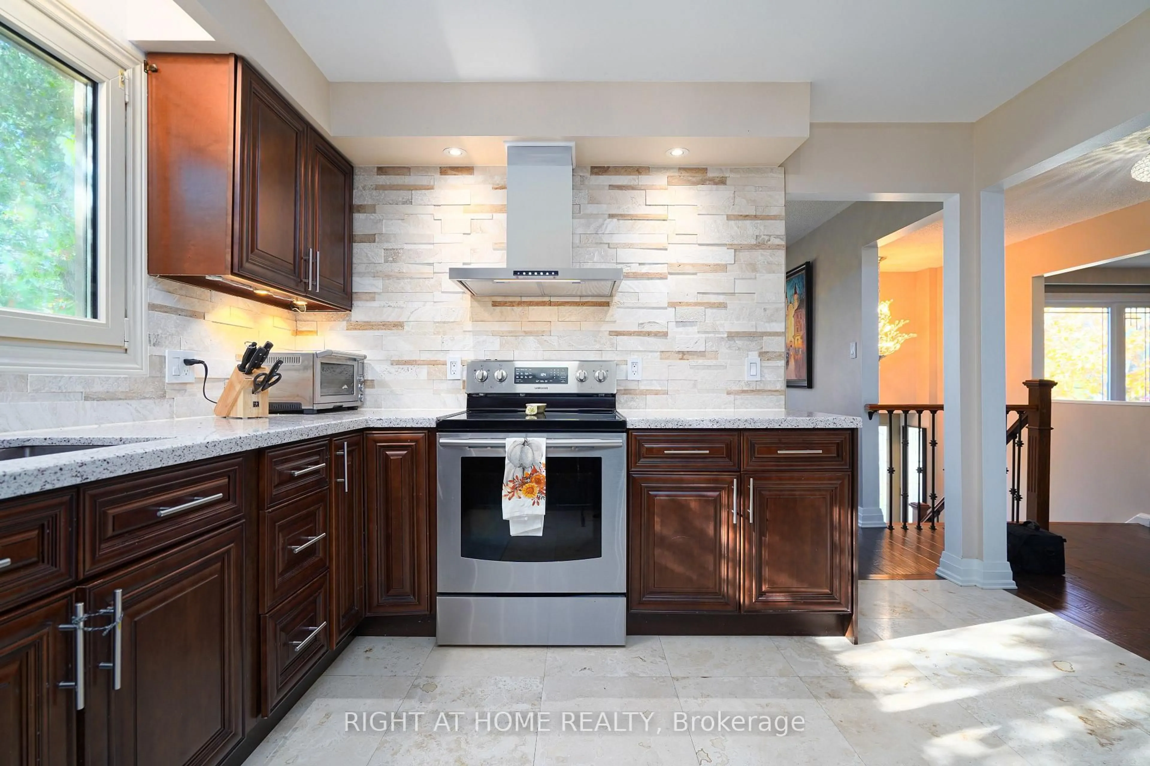 Contemporary kitchen, ceramic/tile floor for 220 Overton Pl, Oakville Ontario L6H 1E9