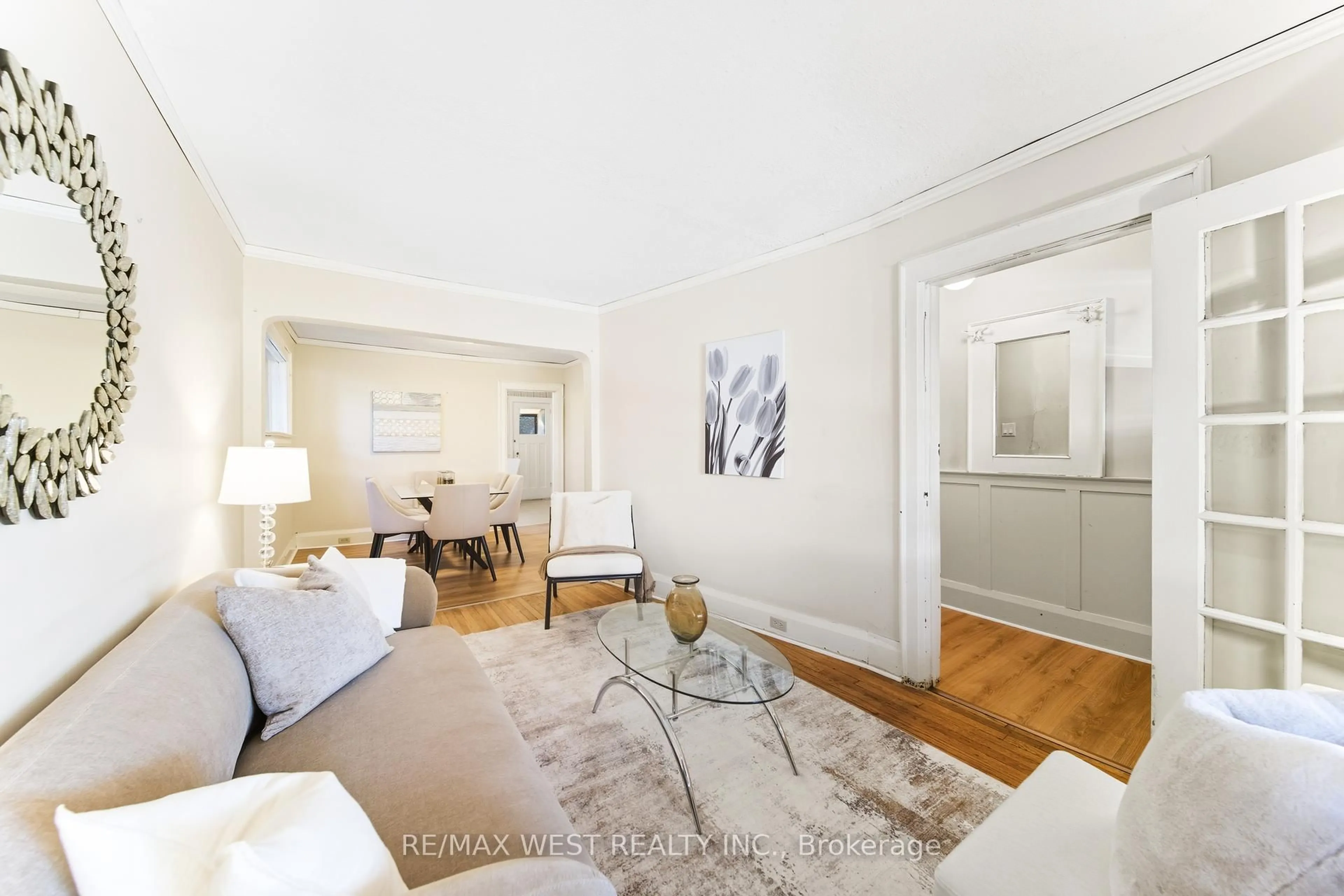 Living room with furniture, unknown for 45 Deforest Rd, Toronto Ontario M6S 1J1