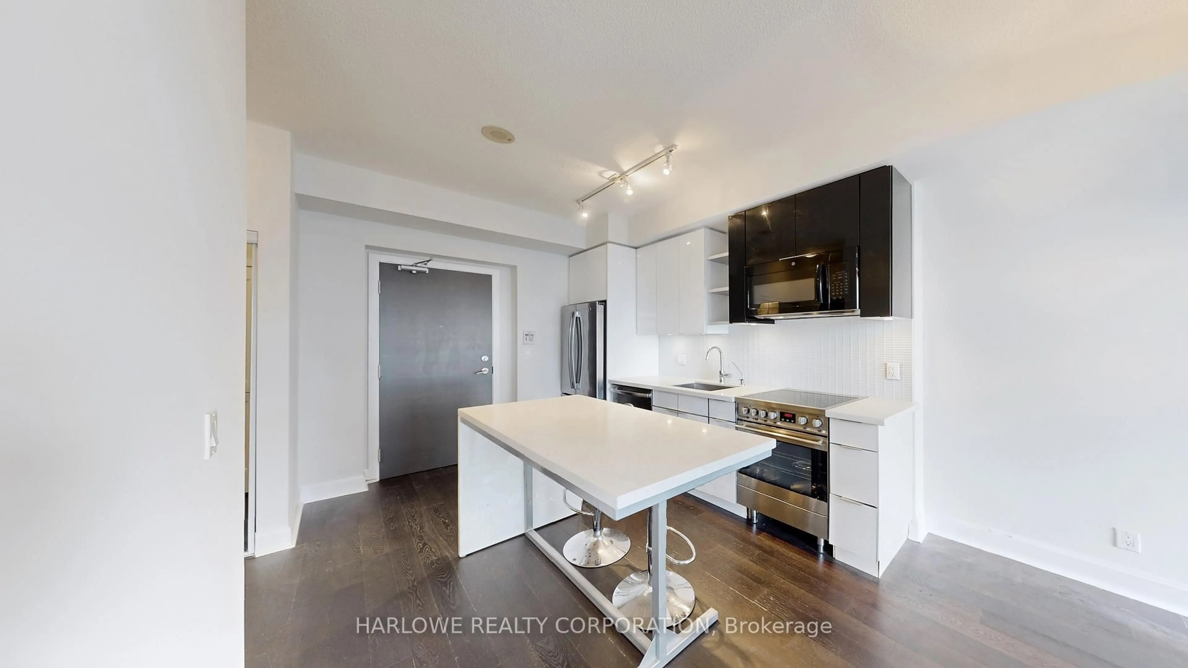Open concept kitchen, unknown for 33 Shore Breeze Dr #2006, Toronto Ontario M8V 1A1