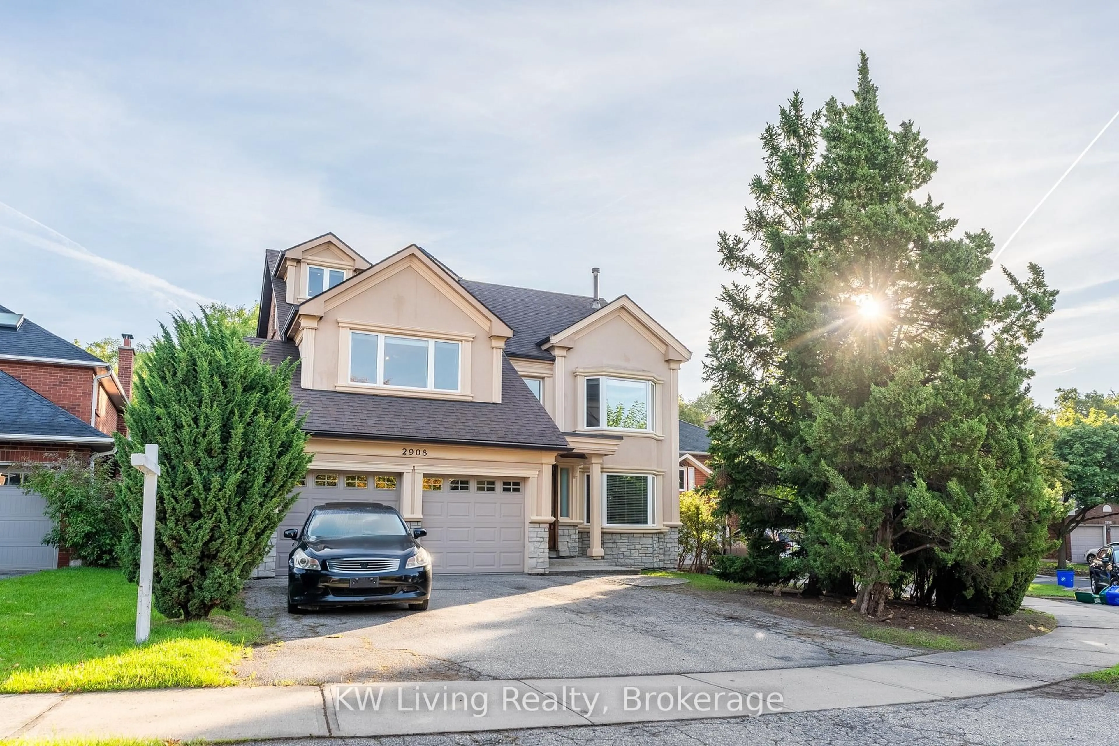 Unknown for 2908 Appleton Crt, Oakville Ontario L6J 6S4