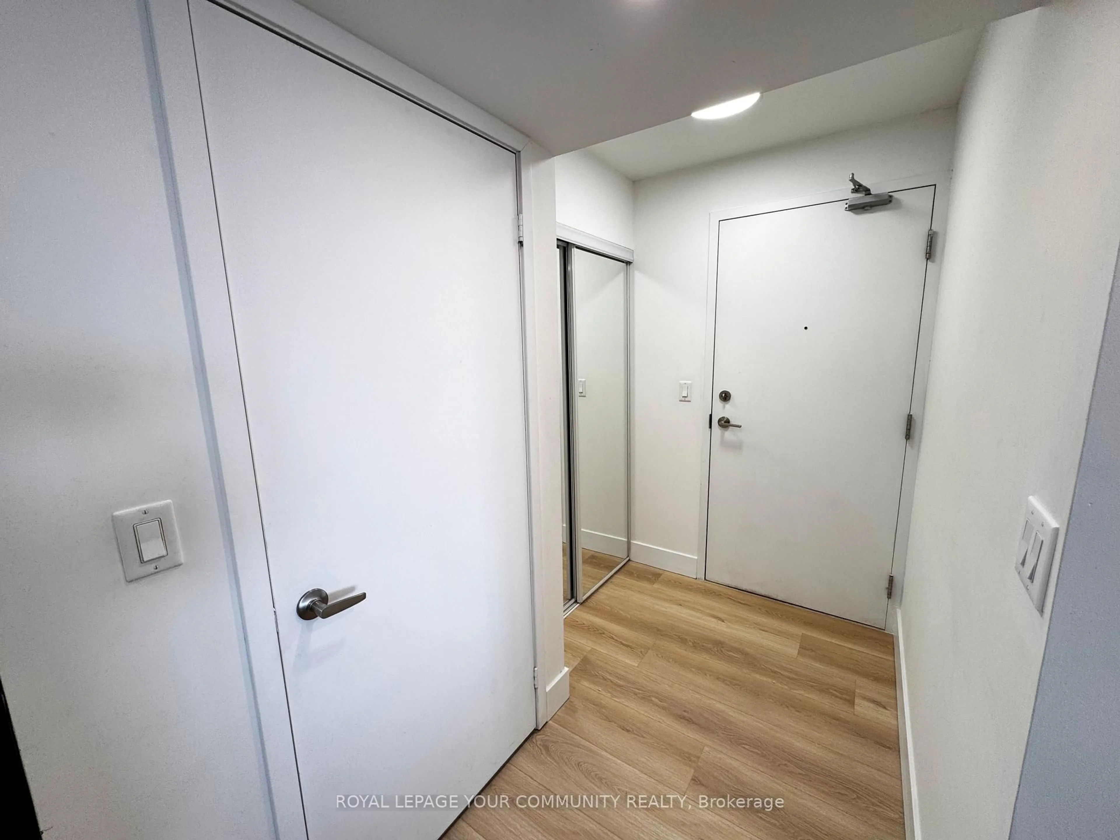 Unknown for 1410 Dupont St #2505, Toronto Ontario M6H 0B6