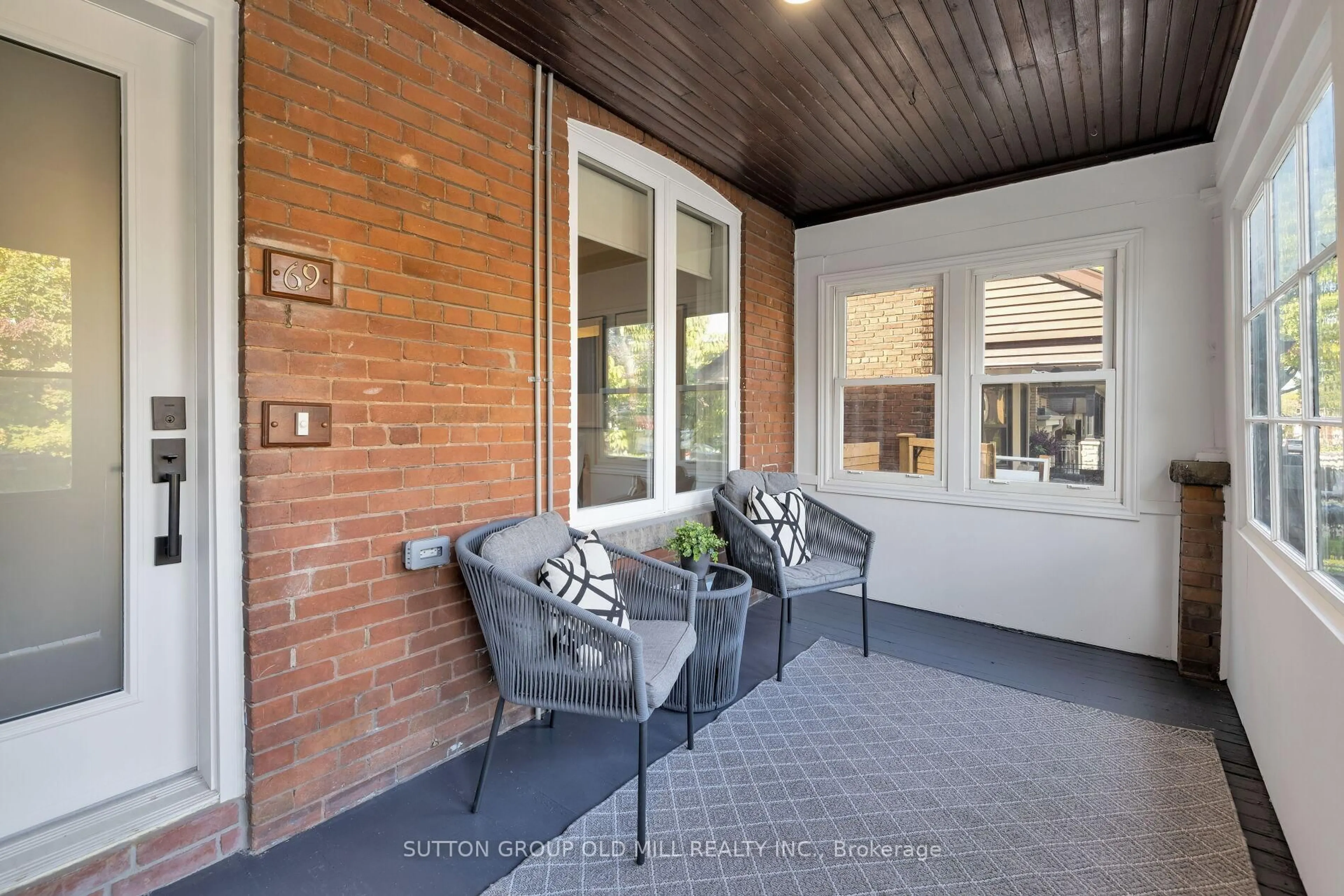 Patio, street for 69 Peterborough Ave, Toronto Ontario M6H 2L2