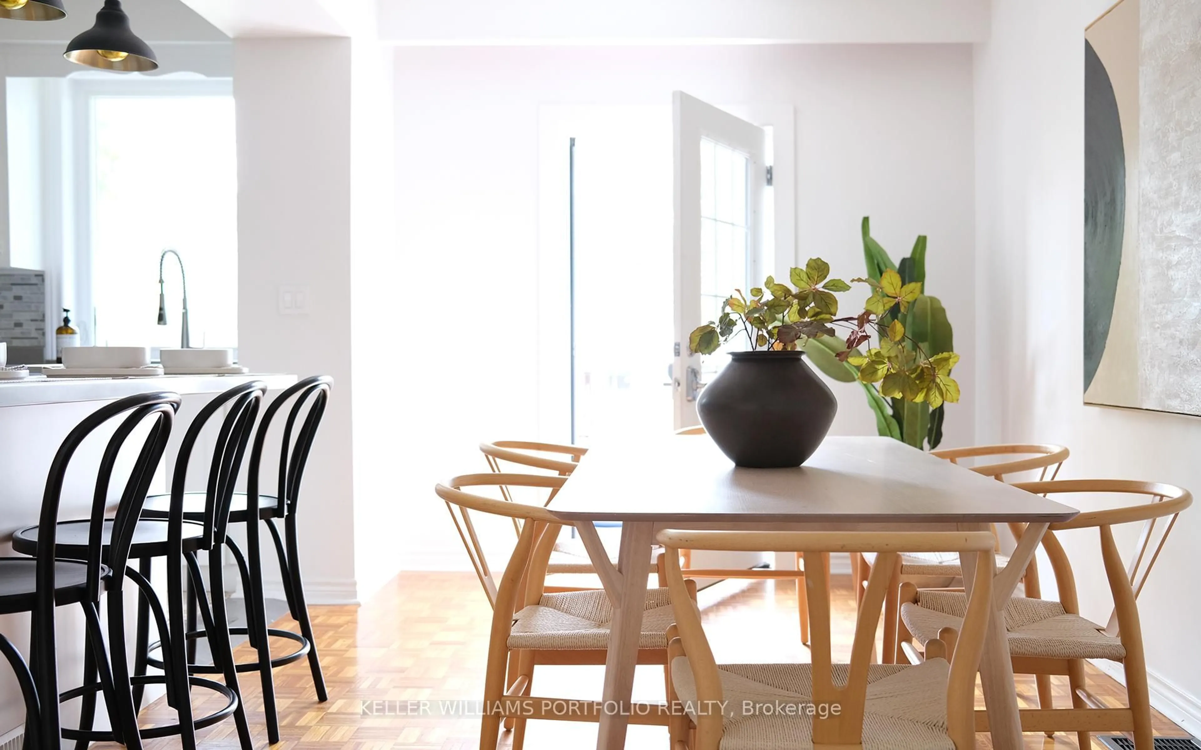 Dining room, unknown for 39 Silverthorn Ave, Toronto Ontario M6N 3J6