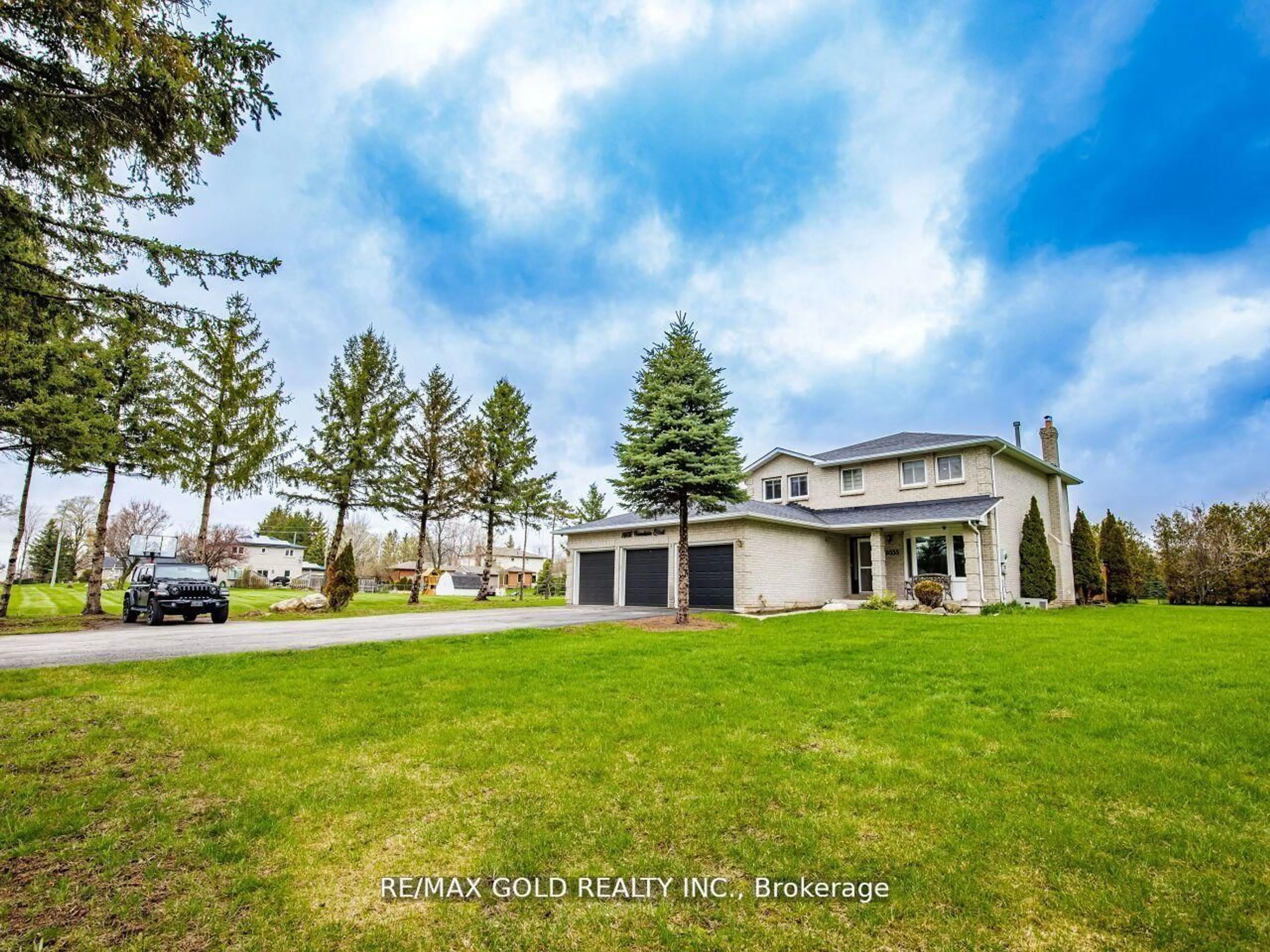 A pic from outside/outdoor area/front of a property/back of a property/a pic from drone, unknown for 18555 Hurontario St, Caledon Ontario L7K 0X8