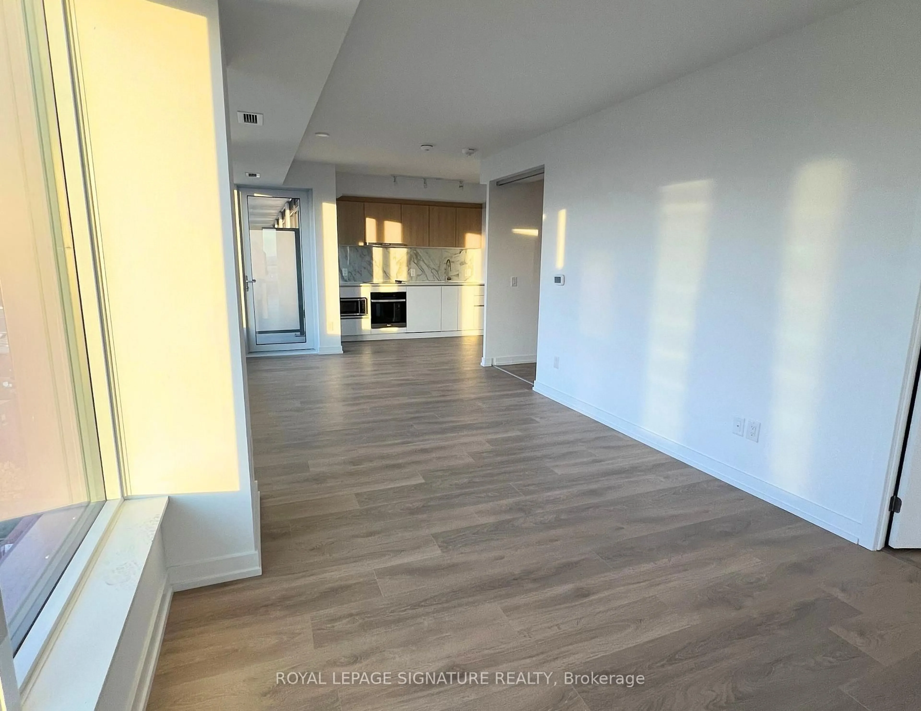 A pic of a room for 1100 Sheppard Ave #1226, Toronto Ontario M3K 0E4