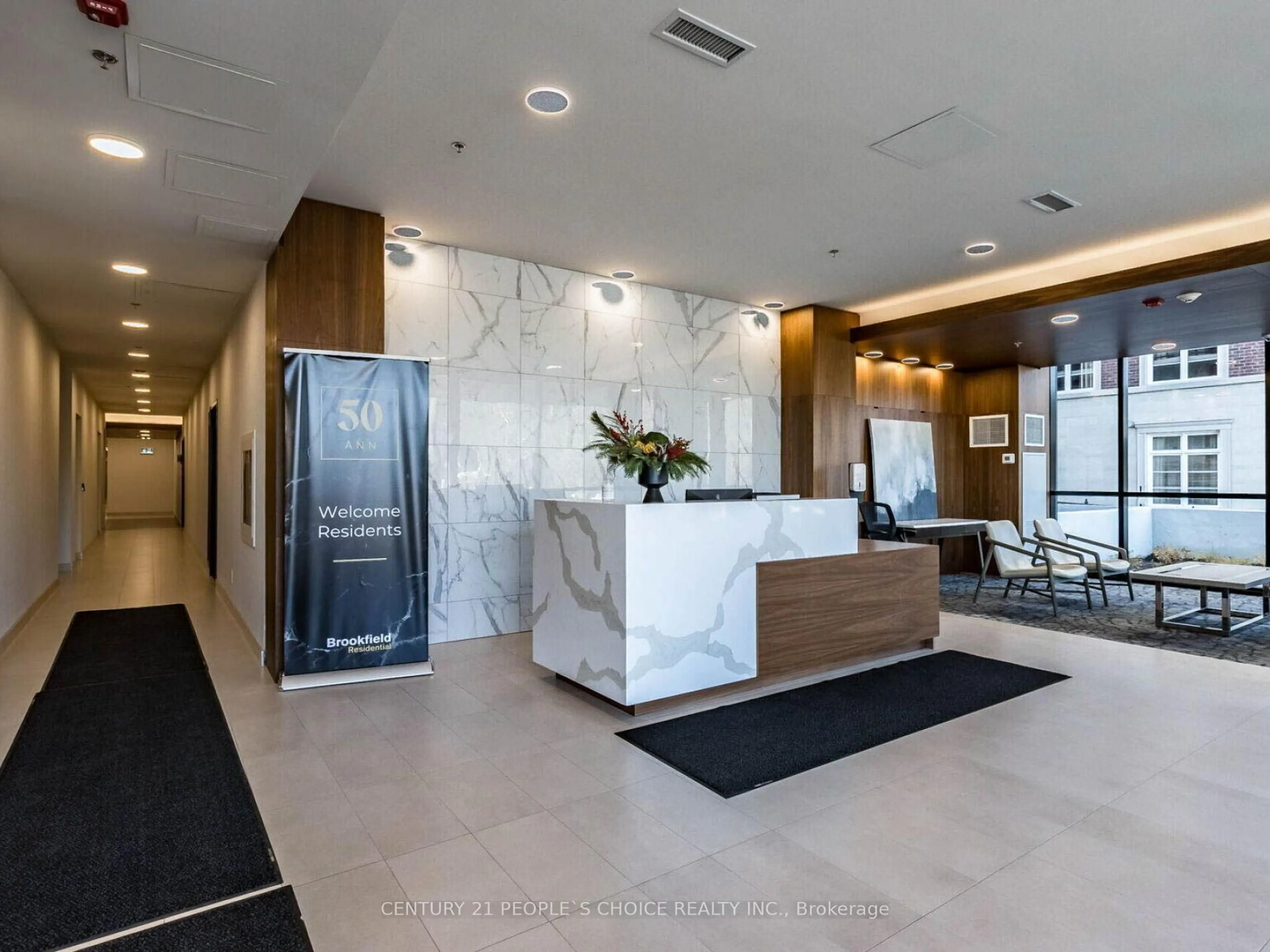 Indoor foyer for 50 Ann St #411, Caledon Ontario L7E 1B9