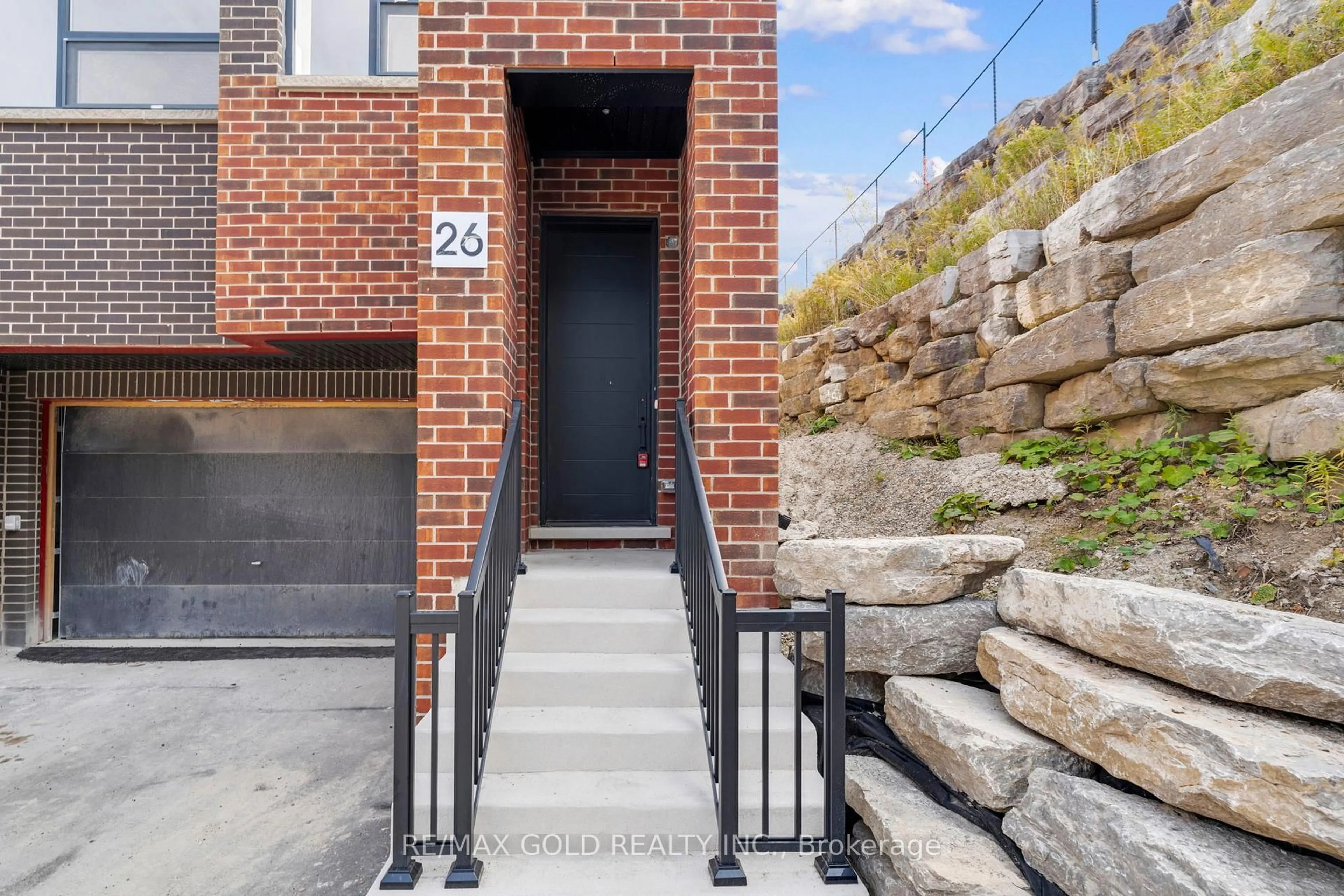 Stairs for 26 Desiree Pl #2303, Caledon Ontario L7E 4L2