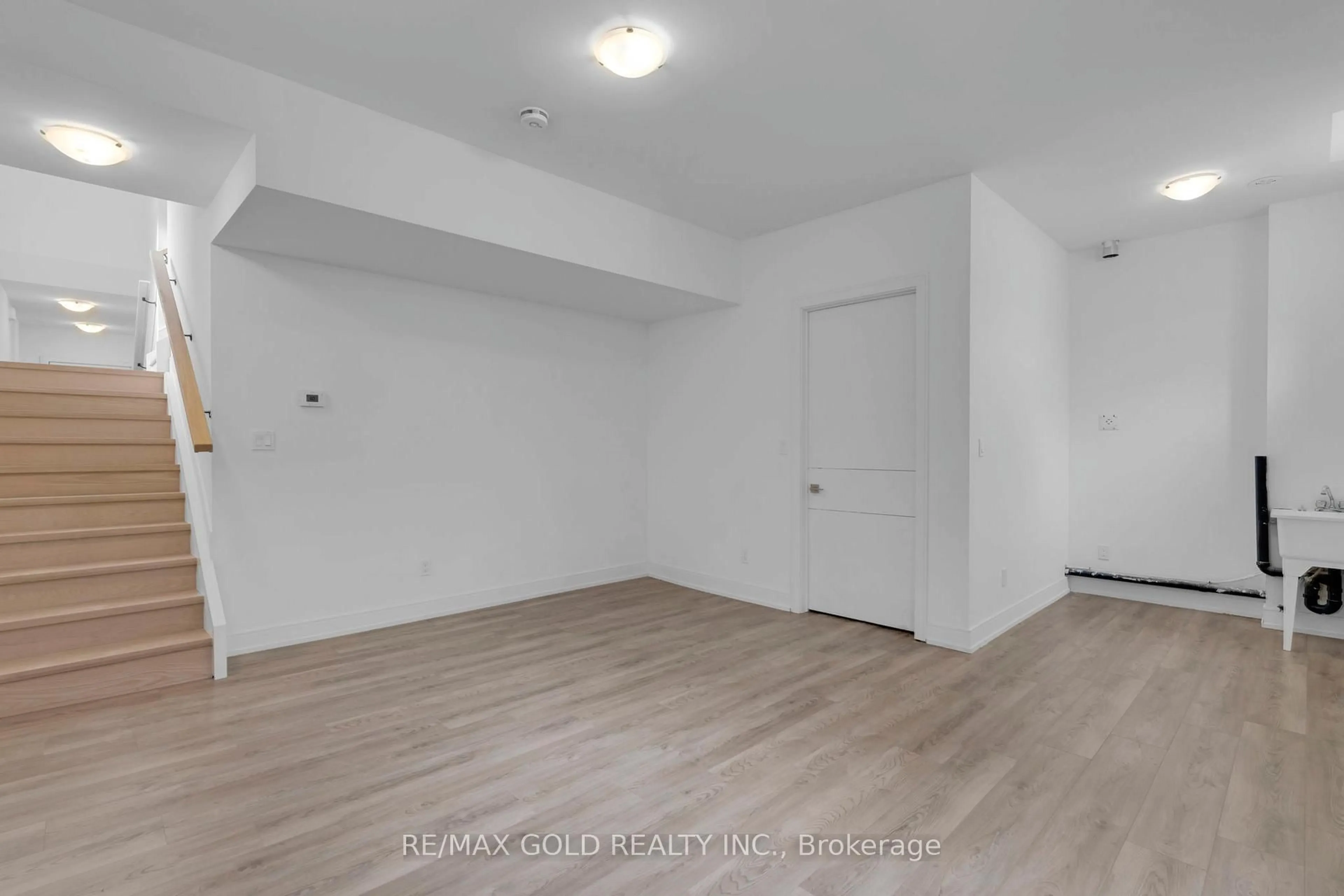 A pic of a room for 26 Desiree Pl #2303, Caledon Ontario L7E 4L2