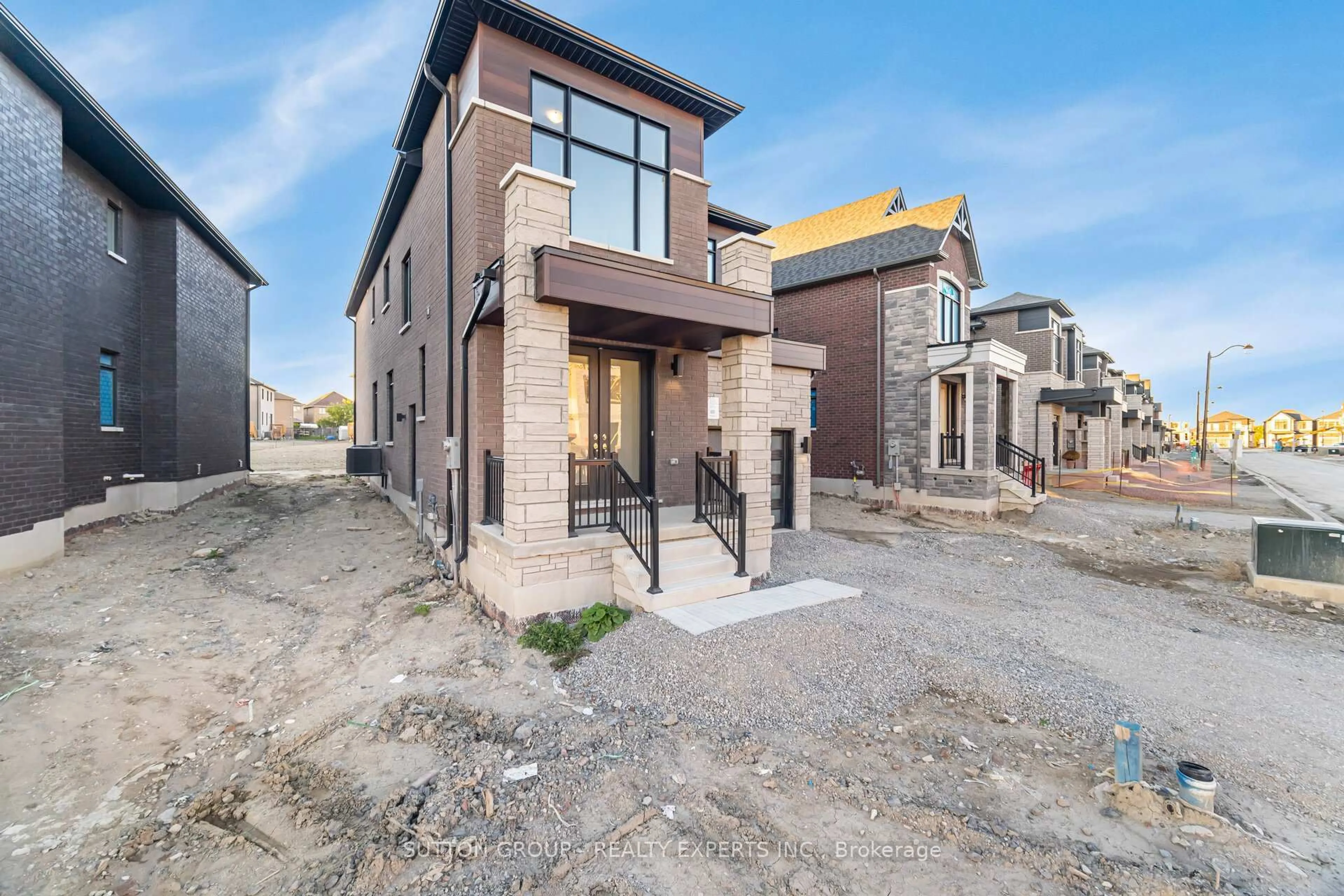 Home with brick exterior material, street for 6 Raja St, Brampton Ontario L6P 3K8