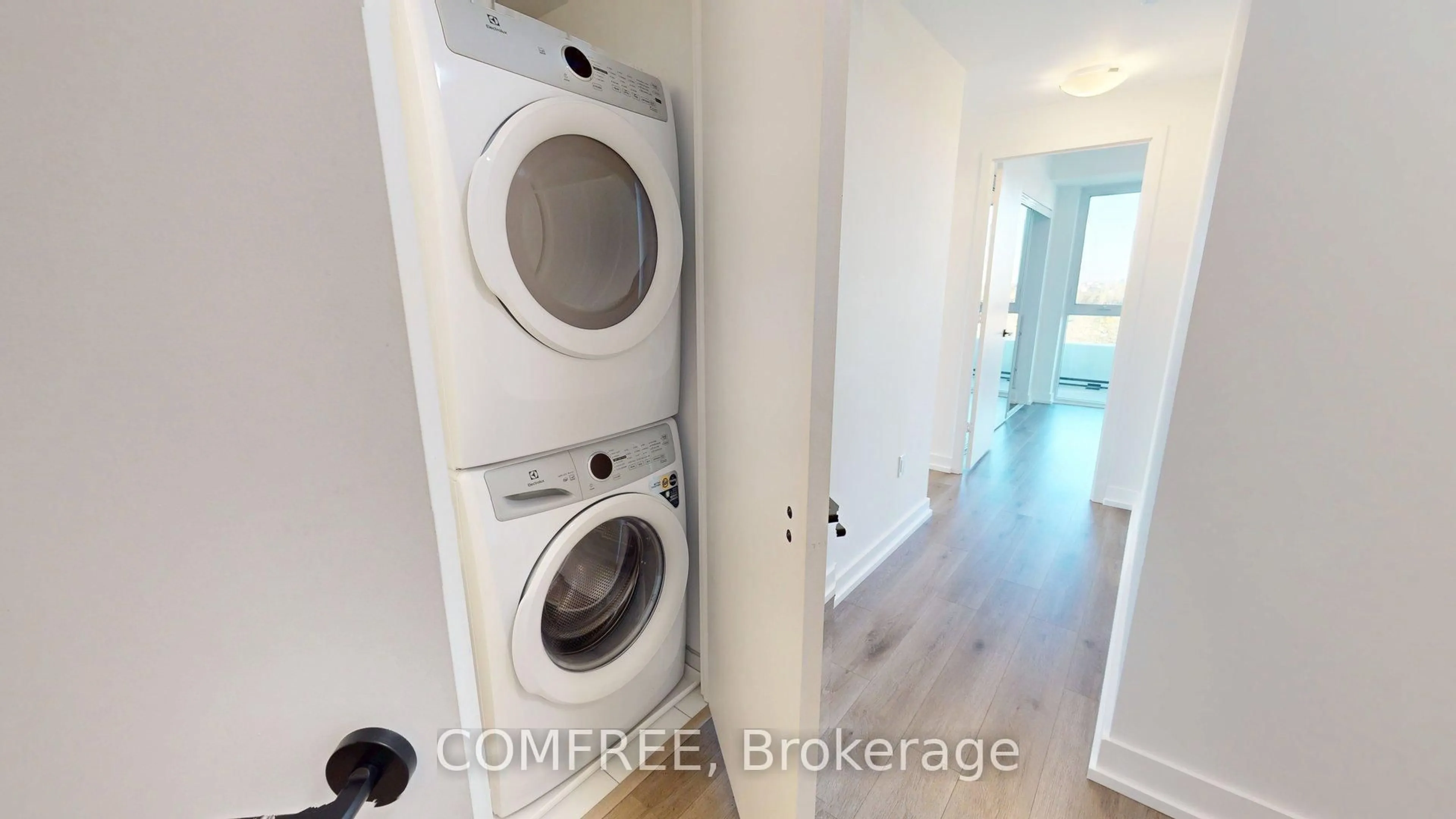 Laundry room for 60 George Butchart Dr #621, Toronto Ontario M3K 0E1