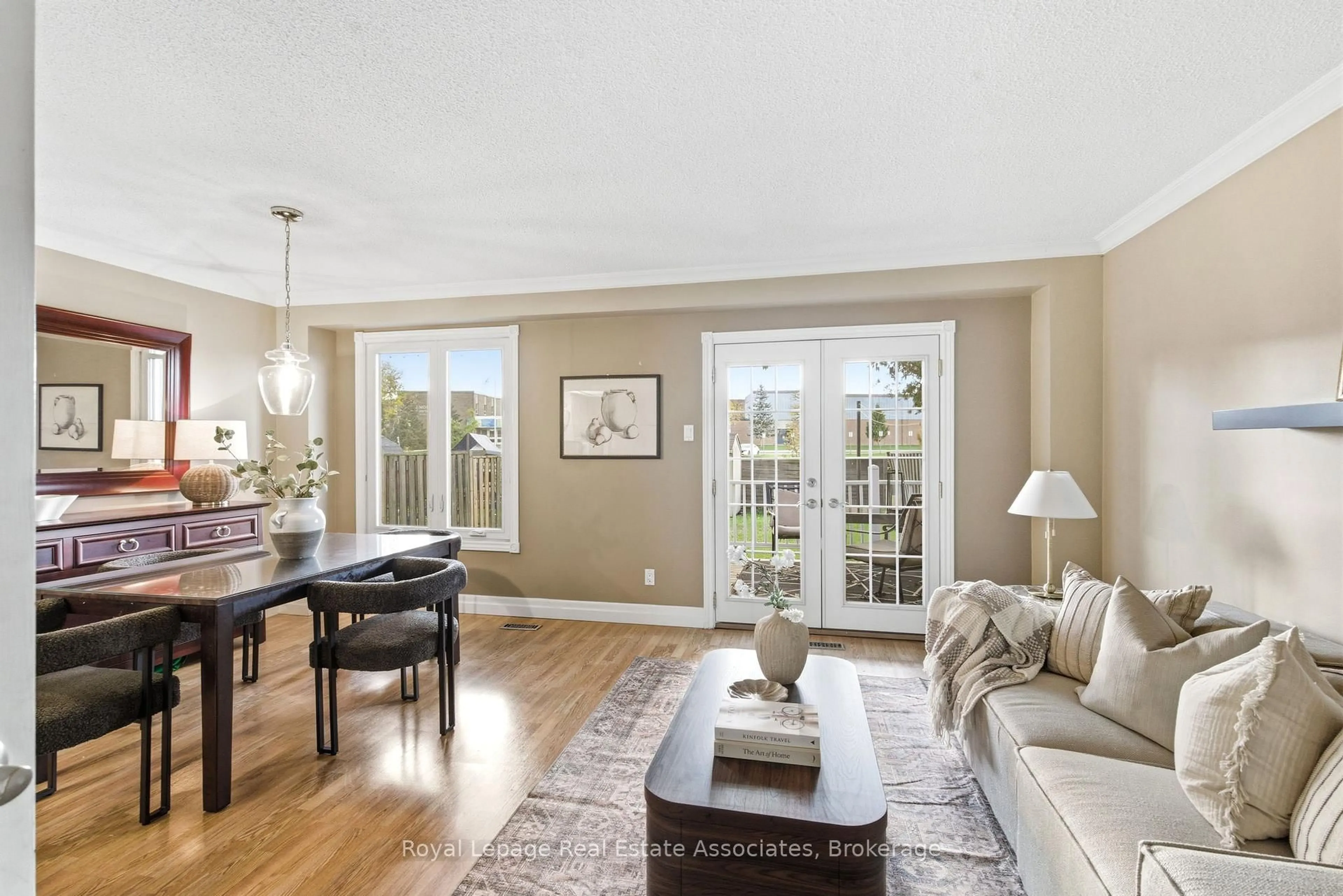 Living room with furniture, unknown for 60 Newbridge Cres, Brampton Ontario L6S 4B3
