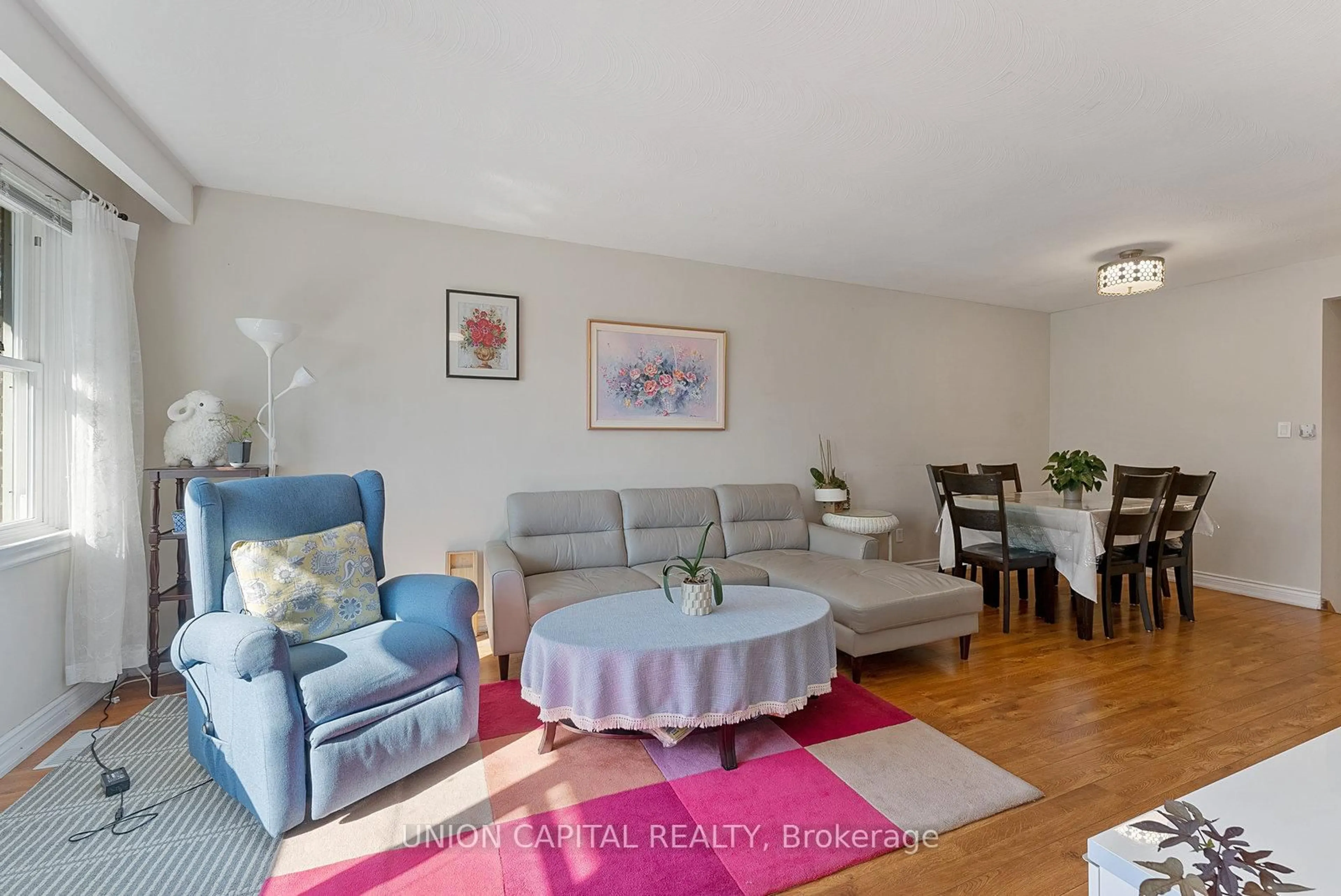 Living room with furniture, unknown for 37 Callowhill Dr, Toronto Ontario M9R 3L3
