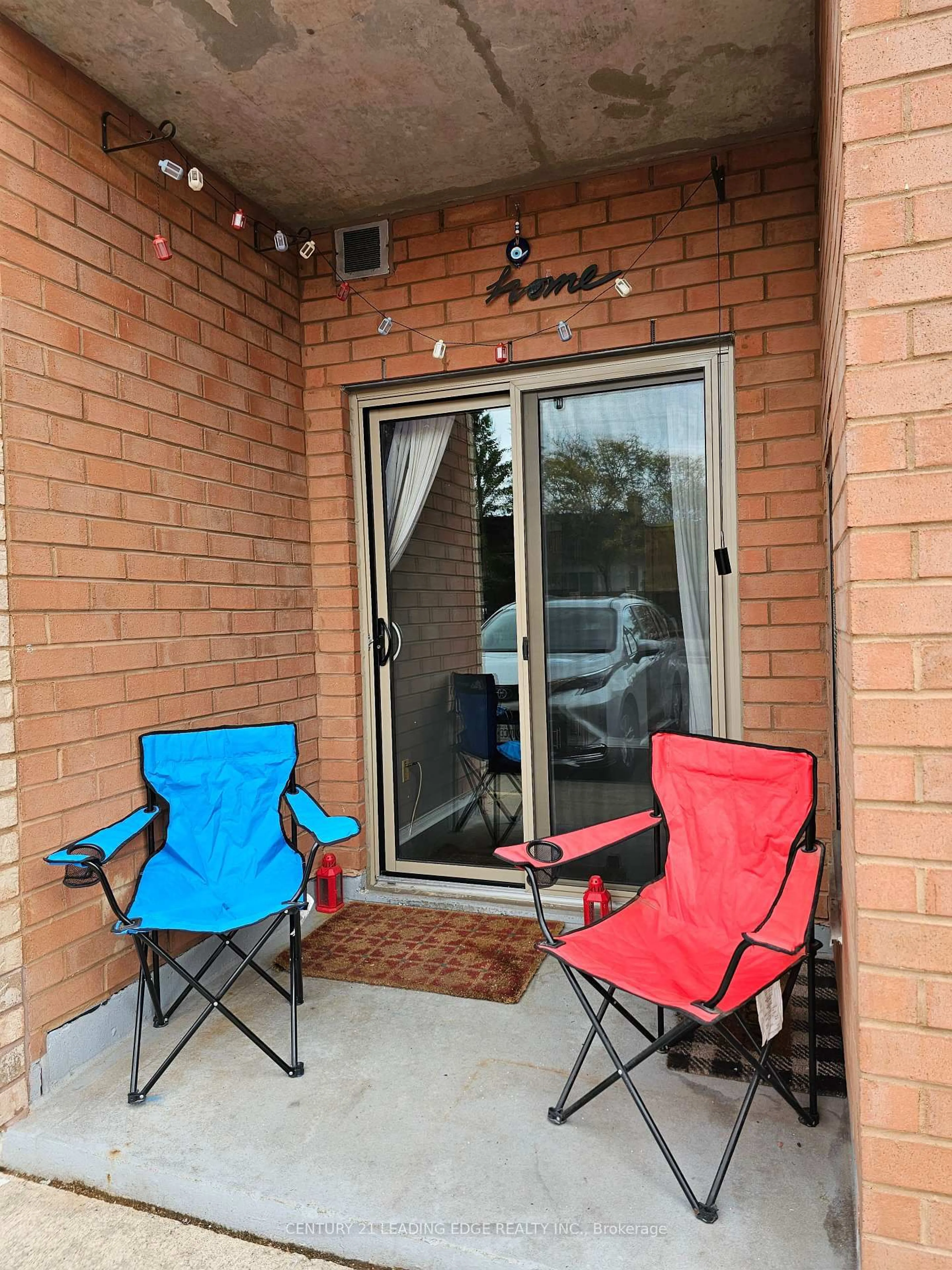 Patio, street for 32 Tannery St #105, Mississauga Ontario L5M 6T6
