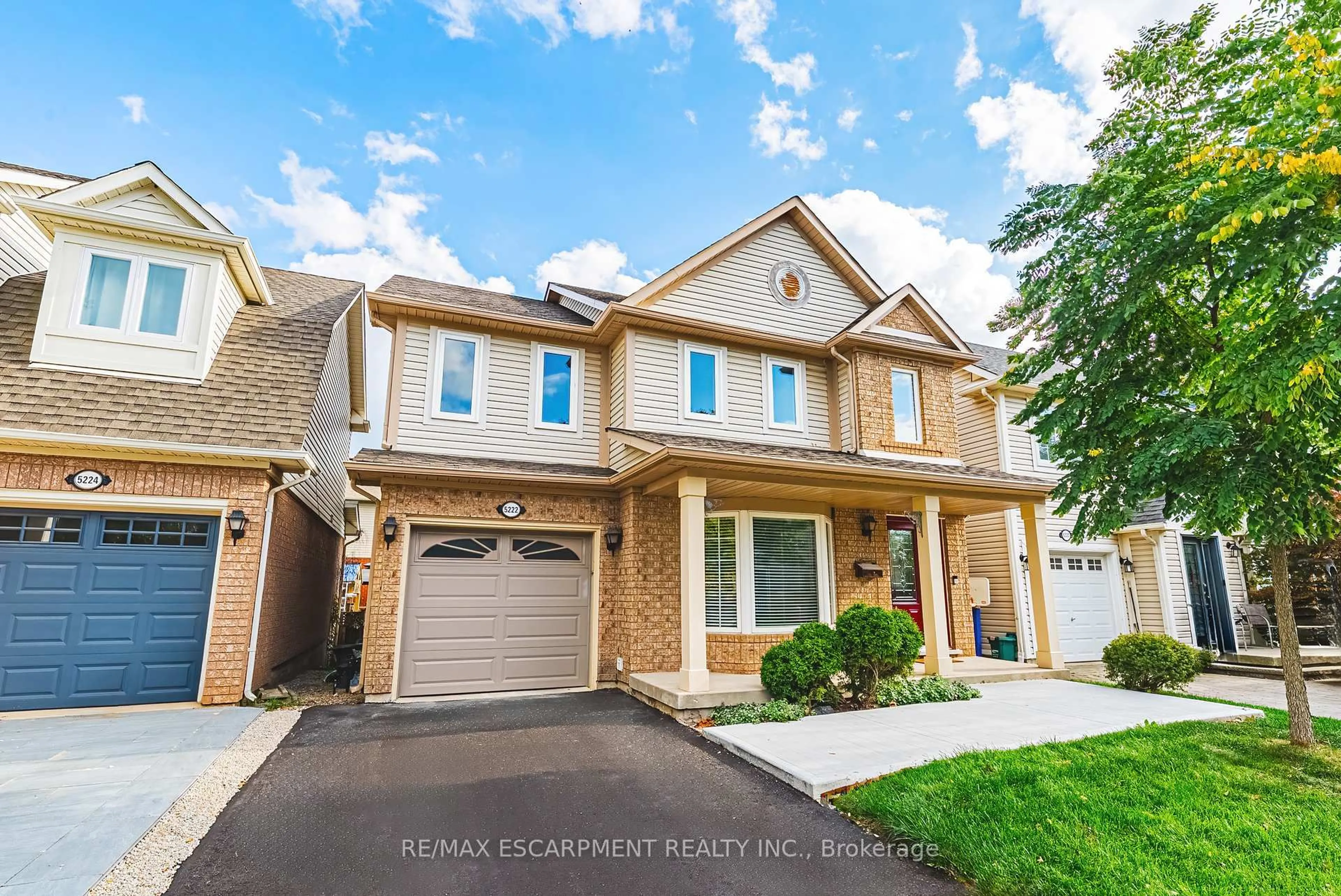 Home with brick exterior material, street for 5222 Easton Rd, Burlington Ontario L7L 6N6