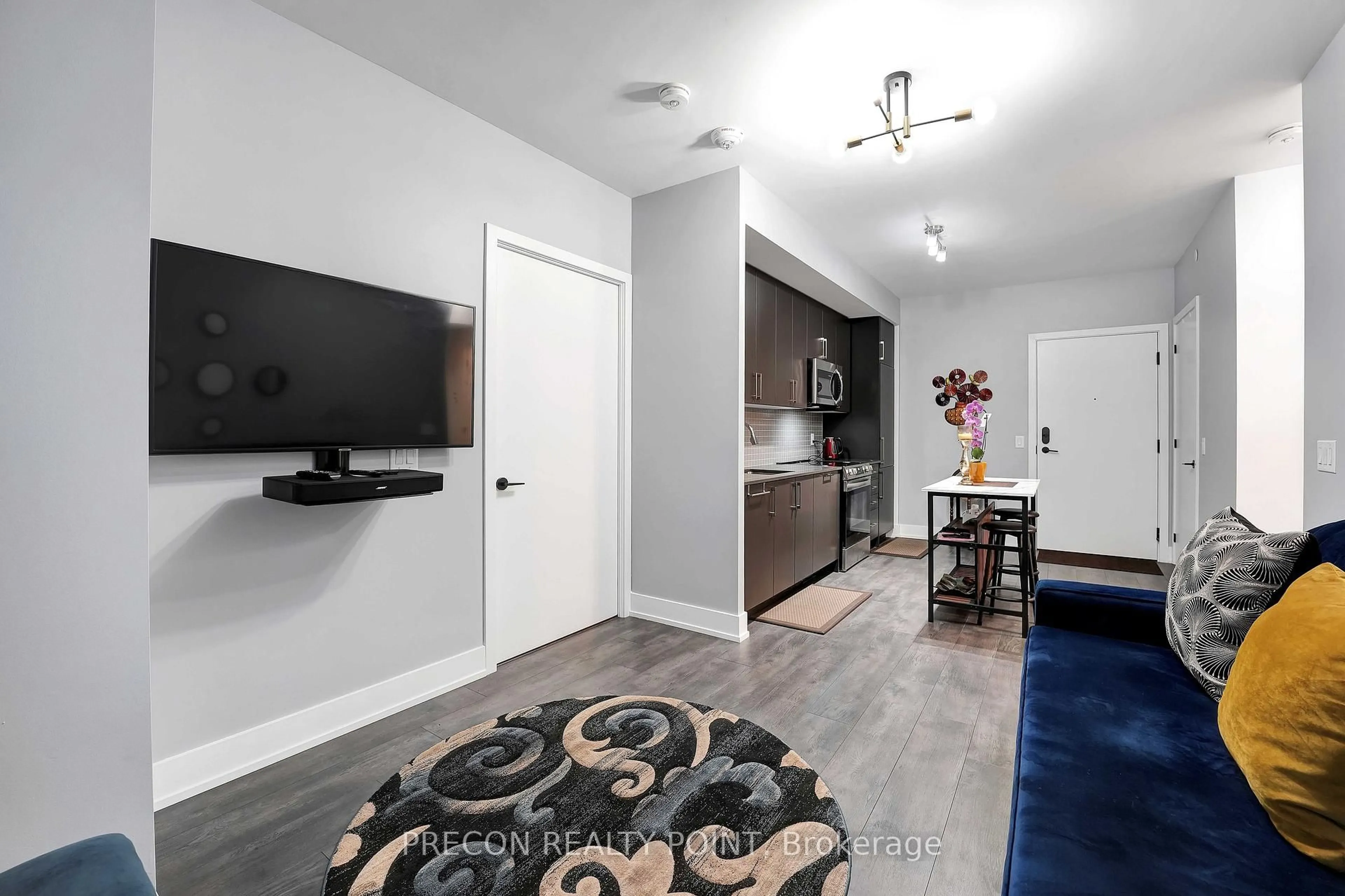 Unknown for 2450 Old Bronte Rd #322, Oakville Ontario L5M 5P6