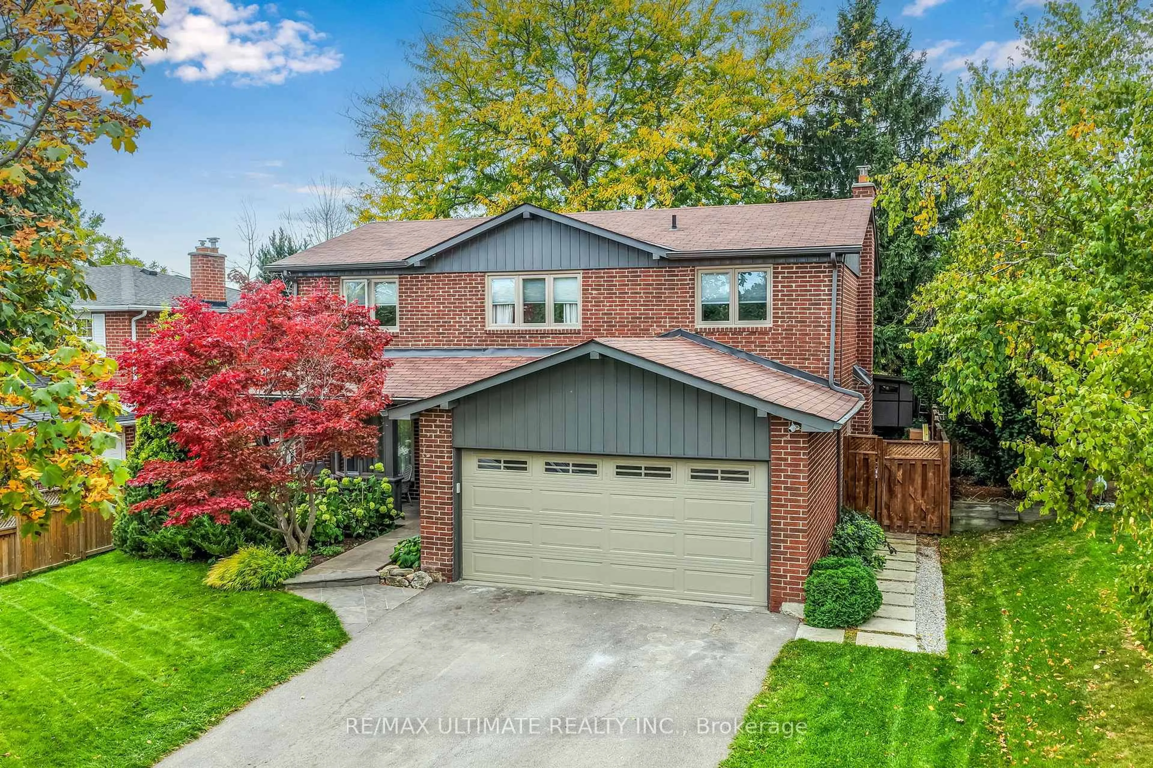 Home with brick exterior material, street for 4157 Marblethorne Crt, Mississauga Ontario L4W 2H9