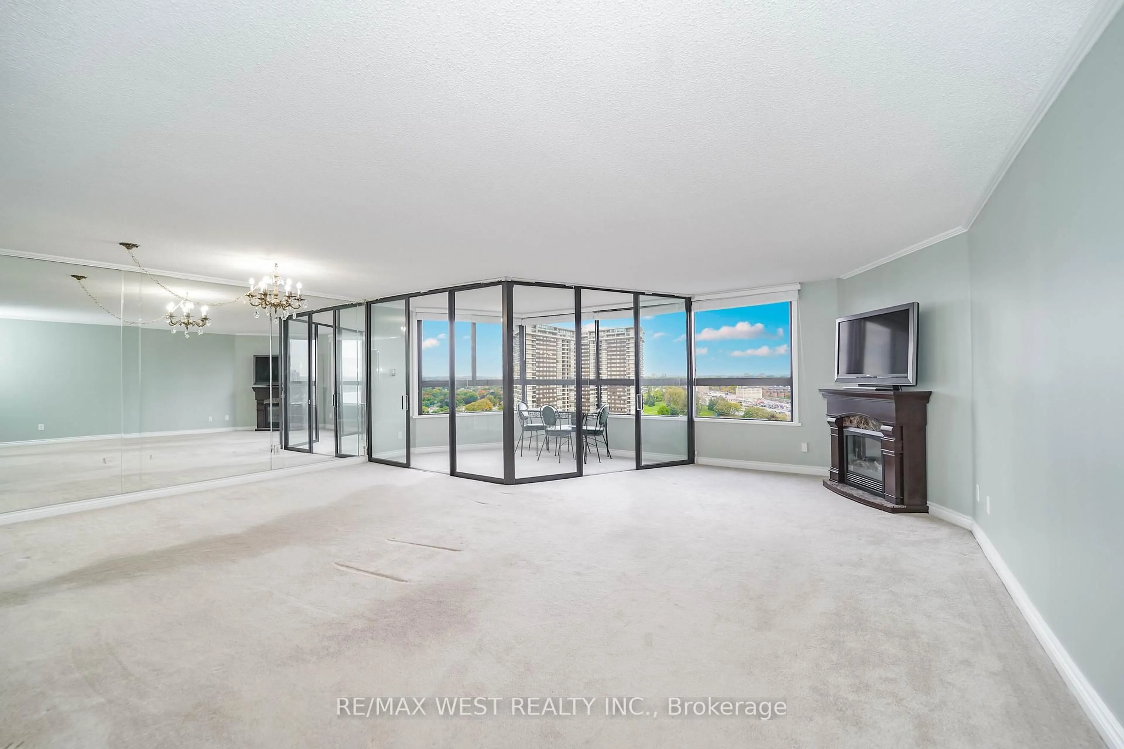 Unknown for 1300 Bloor St #1709, Mississauga Ontario L4Y 3Z2