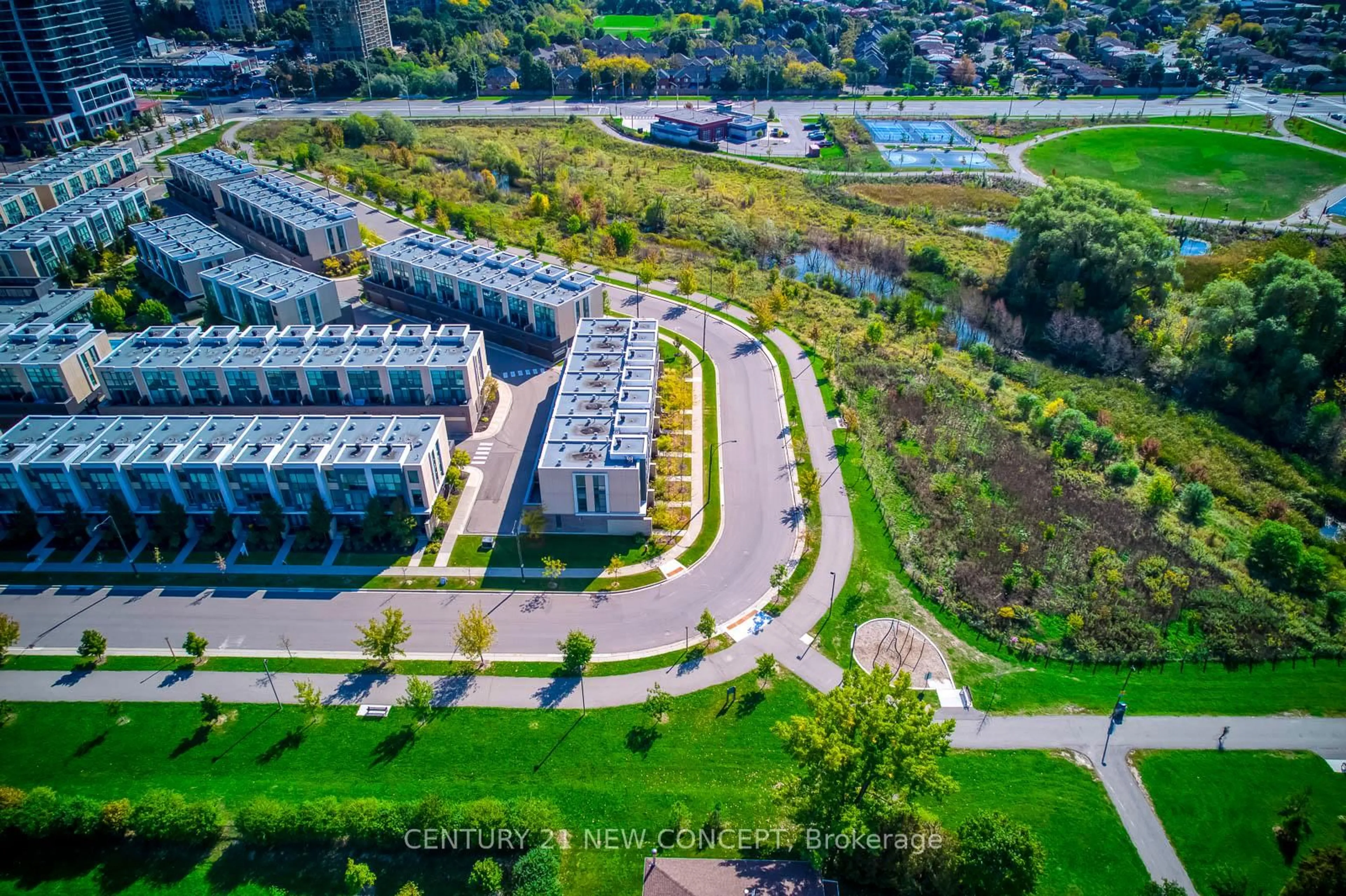 A pic from outside/outdoor area/front of a property/back of a property/a pic from drone, unknown for 110 Little Creek Rd #1, Mississauga Ontario L5R 0E9