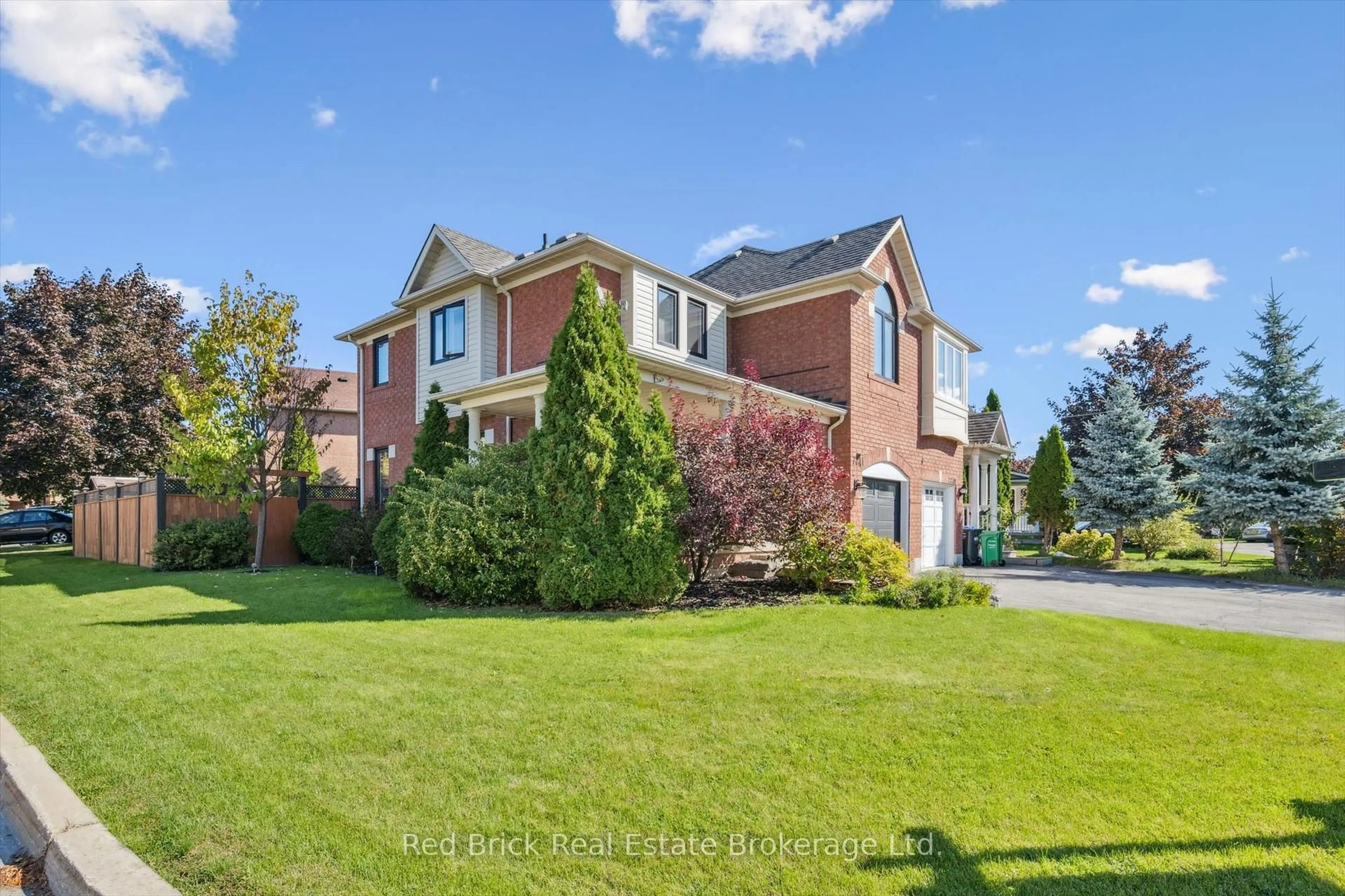 Home with brick exterior material, street for 7241 Torrisdale Lane, Mississauga Ontario L5N 7Y7